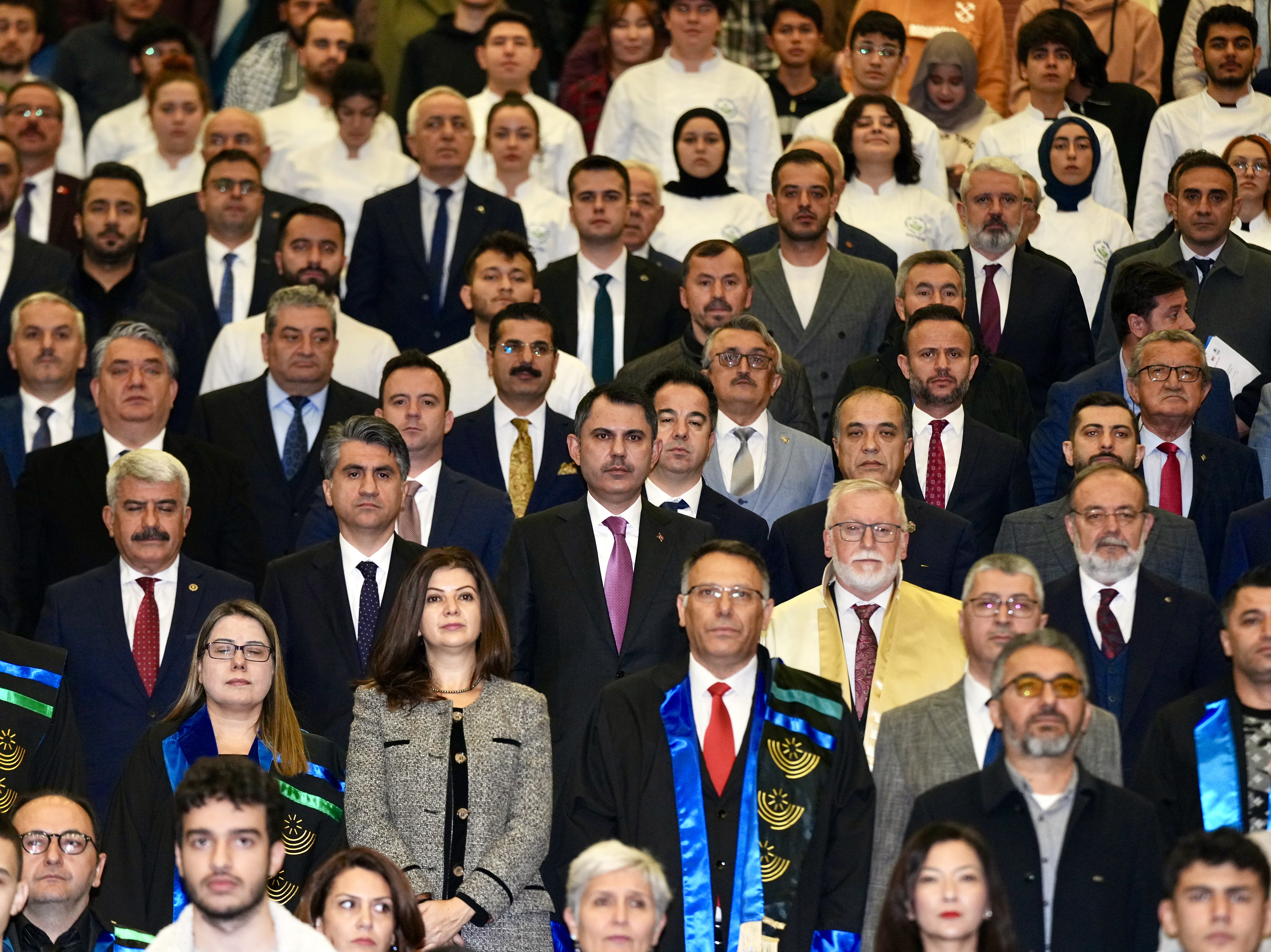 BAKAN KURUM, BOLU İZZET BAYSAL ÜNİVERSİTESİ’NİN 2024-2025 AKADEMİK YILI AÇILIŞ TÖRENİ’NDE KONUŞTU