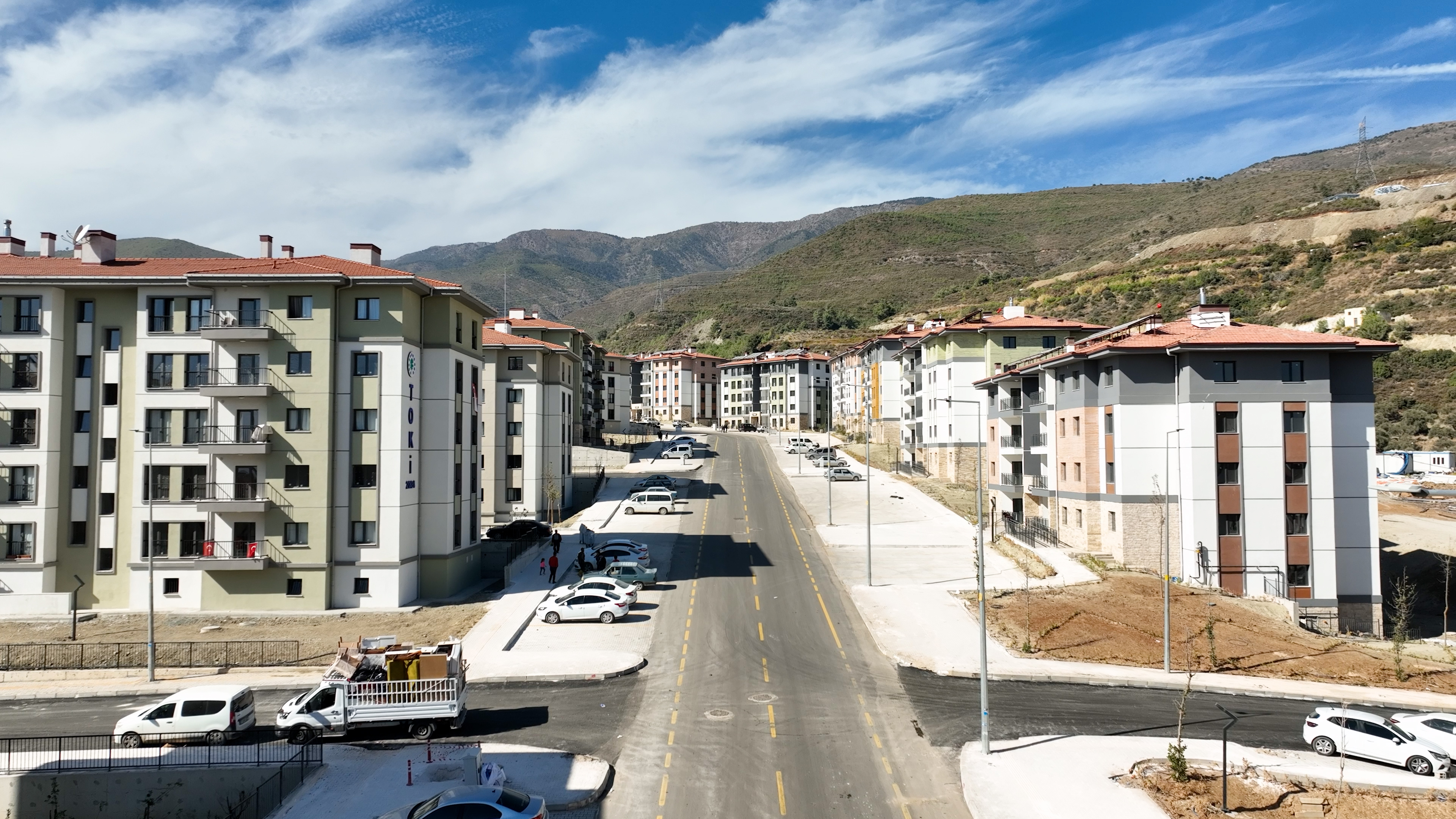 BAKAN KURUM: GÖZYAŞLARIMIZ HATİCE KÜBRA KARDEŞİMİZİNKİ GİBİ SADECE SEVİNÇTEN OLSUN