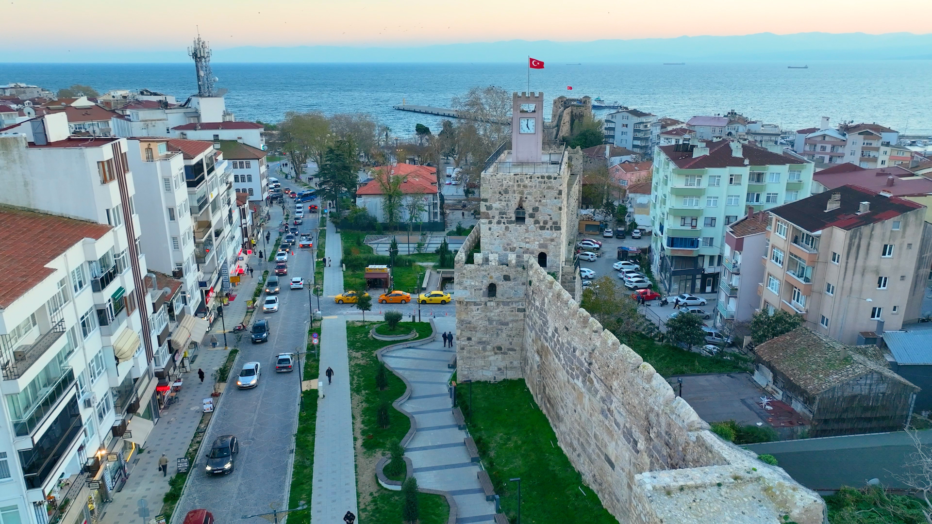 BAKAN KURUM: KARADENİZ’İN SAKİN ŞEHRİNİN GÜZELLİĞİNE GÜZELLİK KATTIK