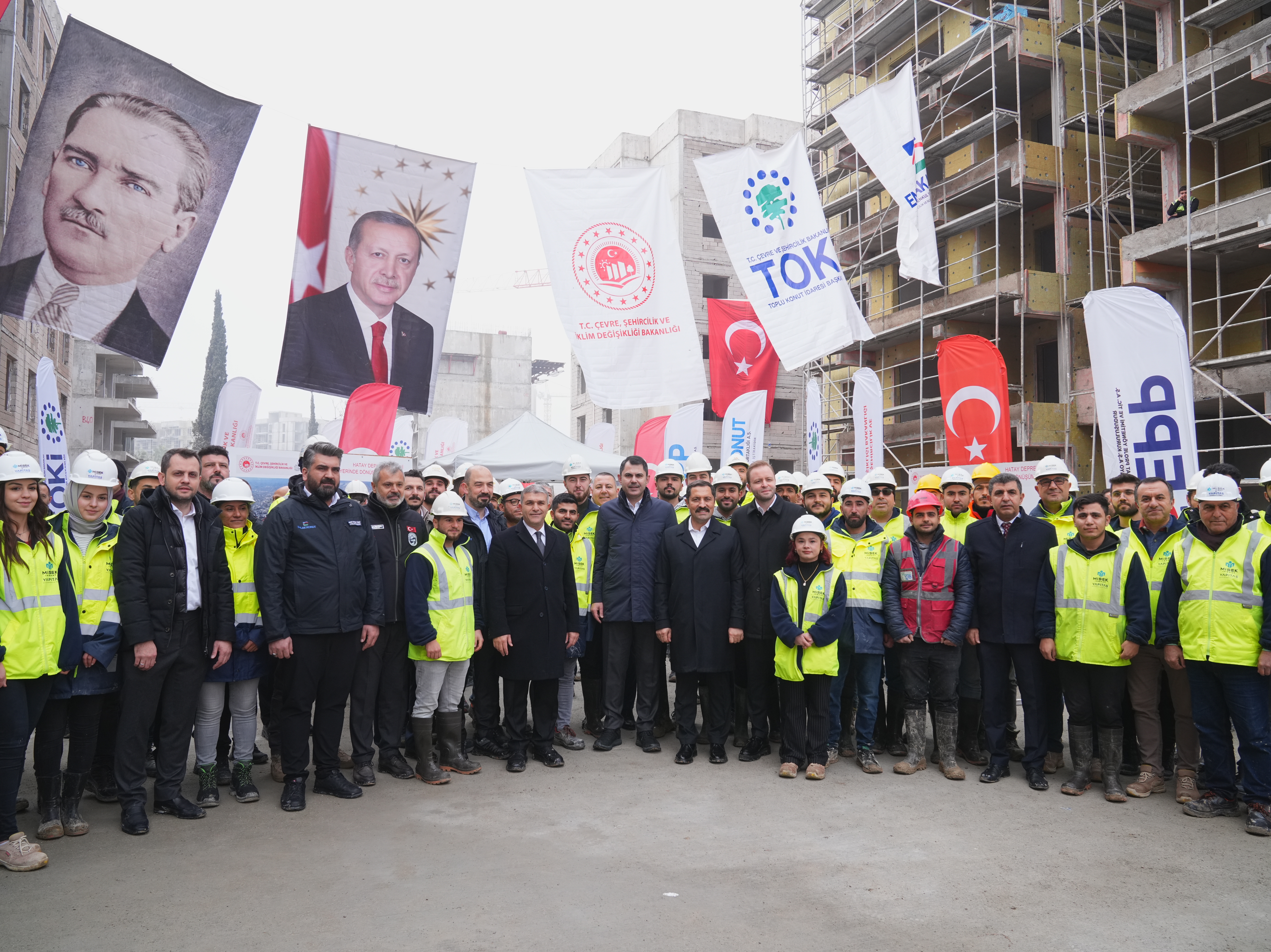 BAKAN KURUM: 2025’İN SONUNDA DÜKKANINA YERLEŞMEYEN ESNAF KALMAYACAK