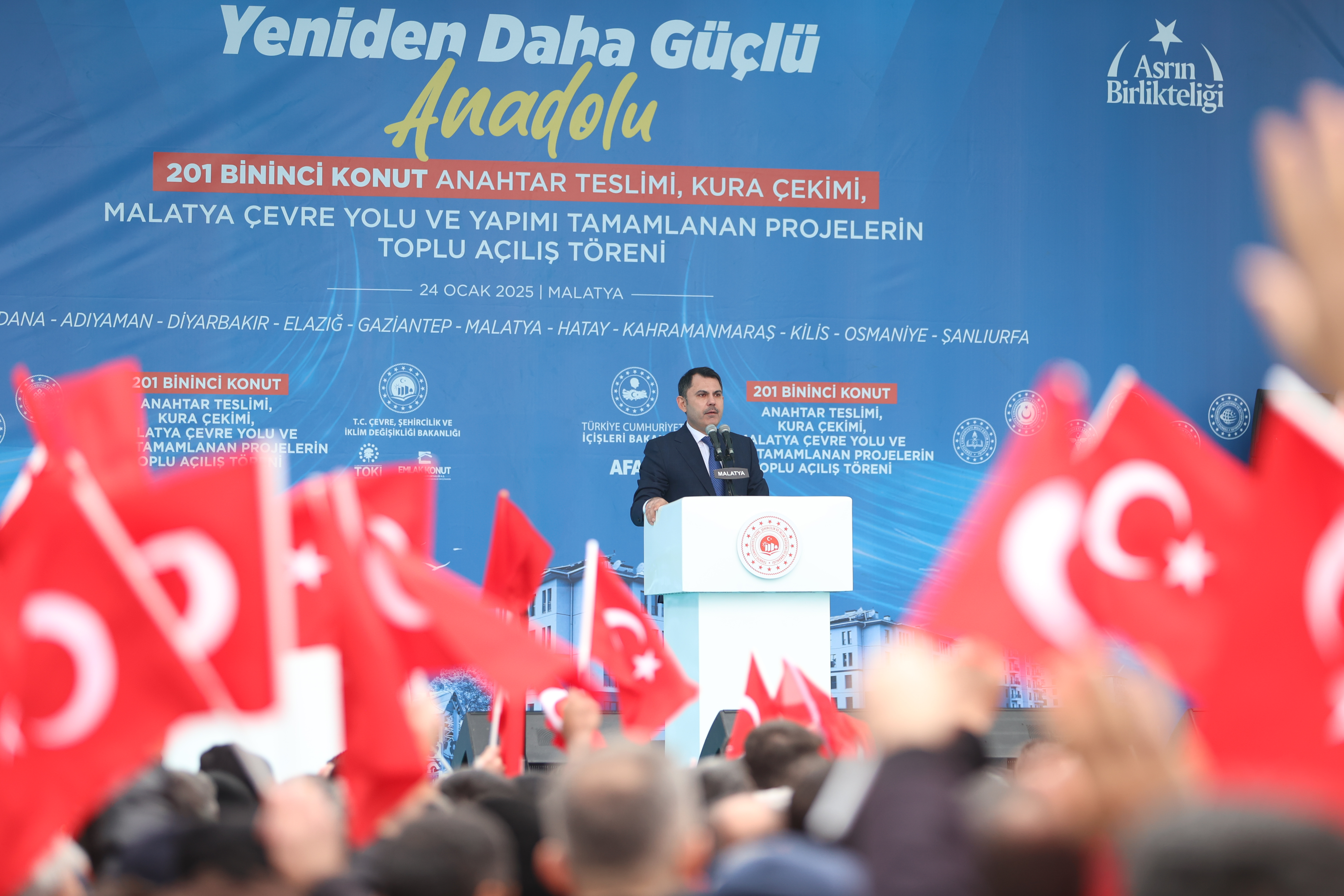 BAKAN KURUM: ASRIN İNŞA SEFERBERLİĞİ YENİDEN DİRİLİŞ HİKAYESİNE DÖNÜŞTÜ