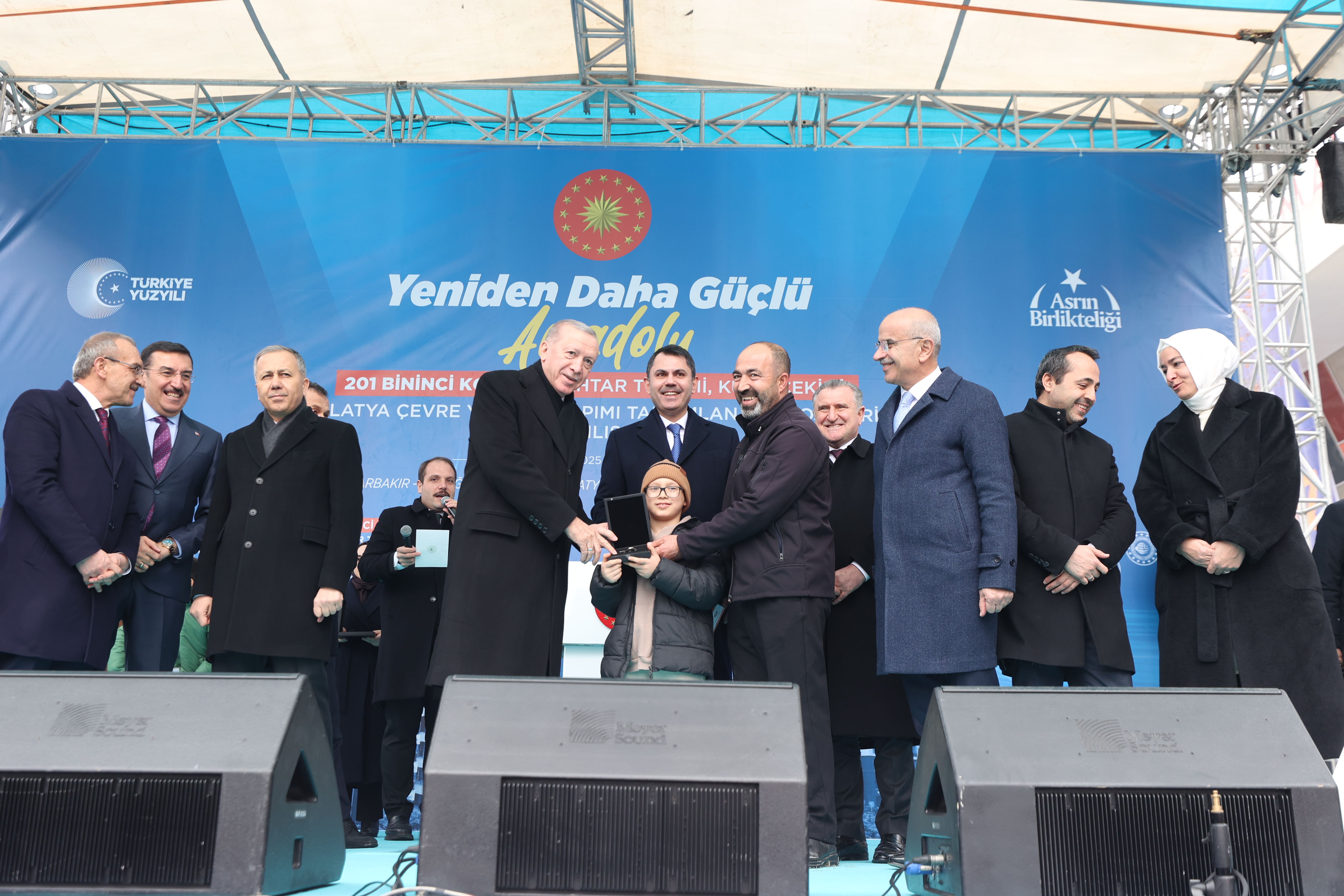 BAKAN KURUM: ASRIN İNŞA SEFERBERLİĞİ YENİDEN DİRİLİŞ HİKAYESİNE DÖNÜŞTÜ