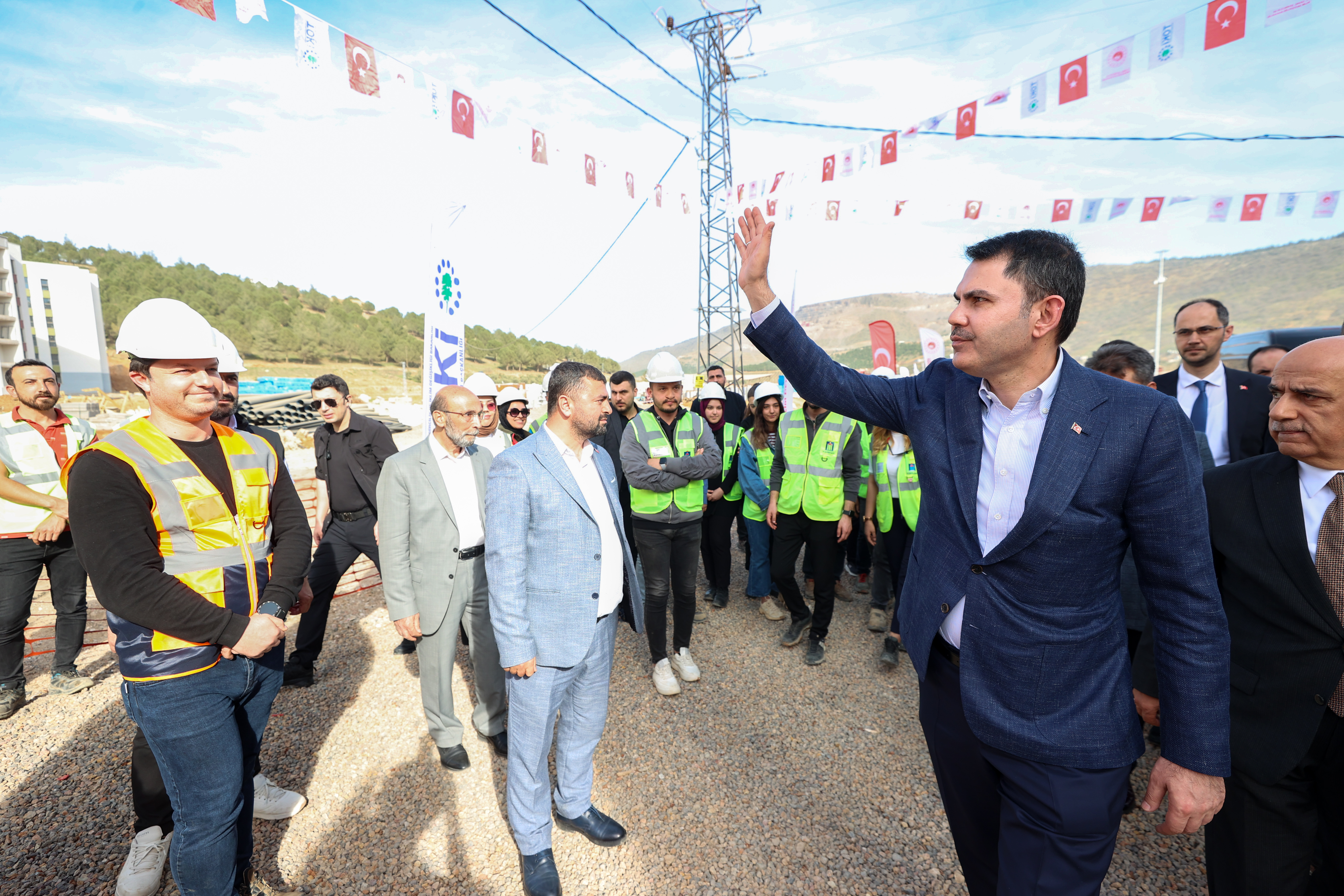 BAKAN KURUM, KAHRAMANMARAŞ’TA AFET KONUTLARI ŞANTİYELERİNDE İNCELEME YAPTI