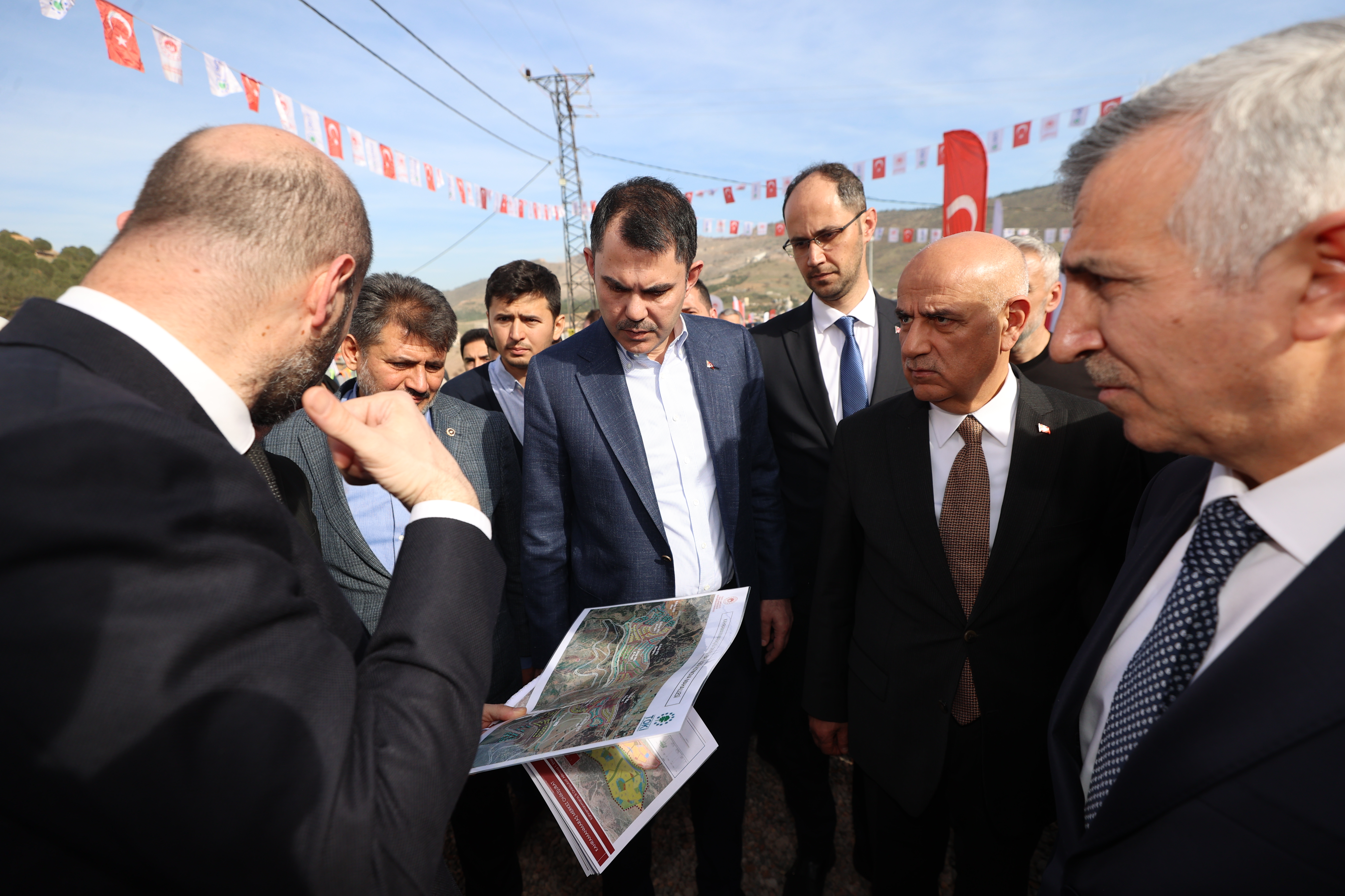 BAKAN KURUM, KAHRAMANMARAŞ’TA AFET KONUTLARI ŞANTİYELERİNDE İNCELEME YAPTI