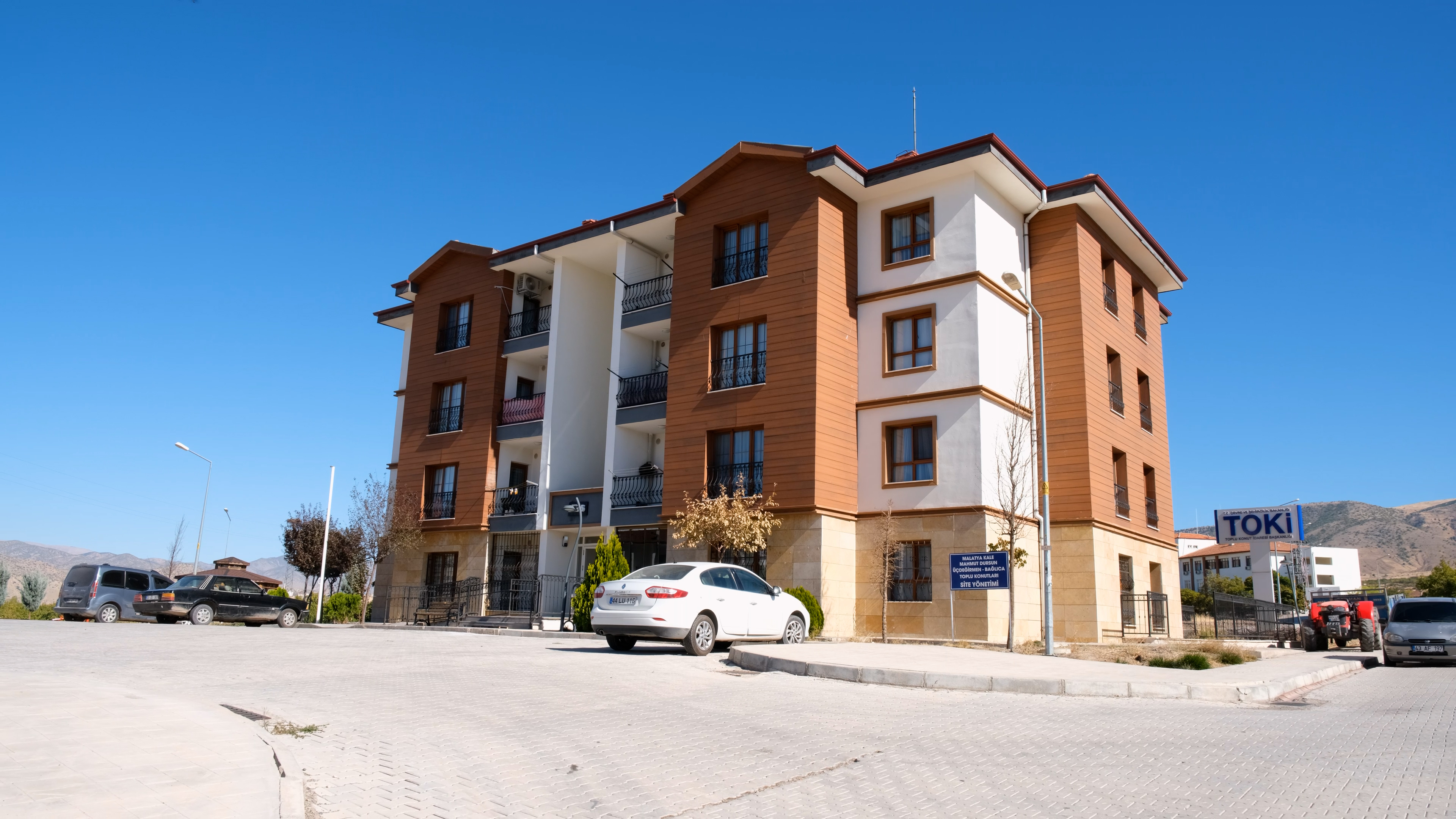 BAKAN KURUM: TOKİ İLE KALE GİBİ KONUTLAR YAPTIK