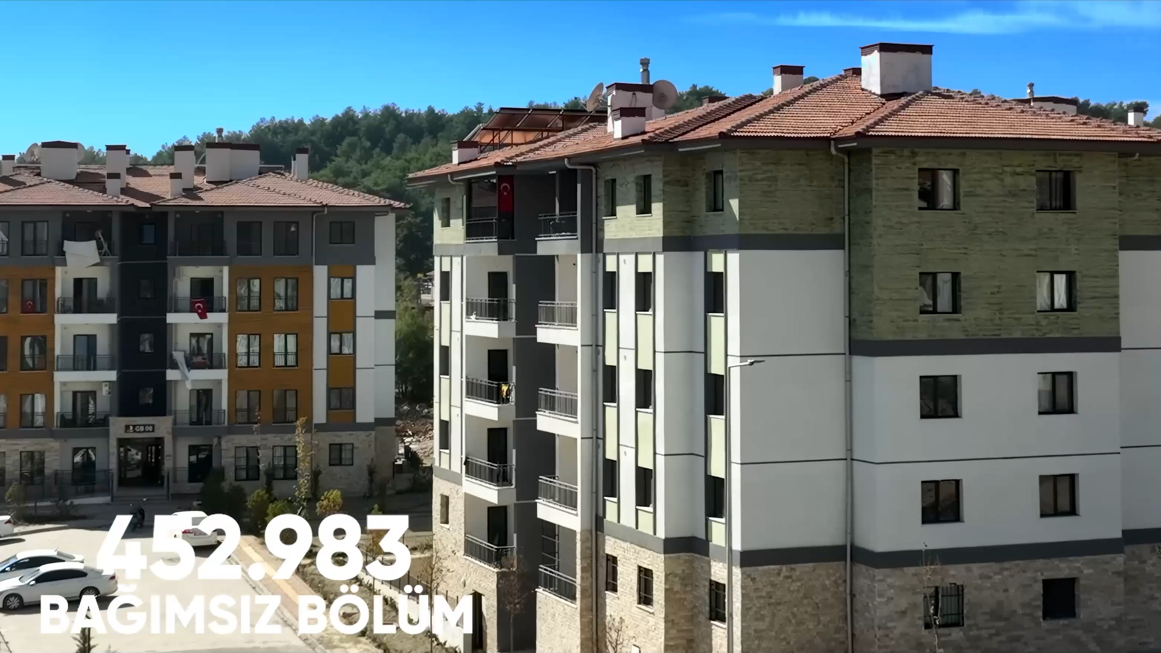 BAKAN KURUM, DEPREM BÖLGESİ KLİBİYLE 1 MAYIS EMEK VE DAYANIŞMA GÜNÜ'NÜ KUTLADI