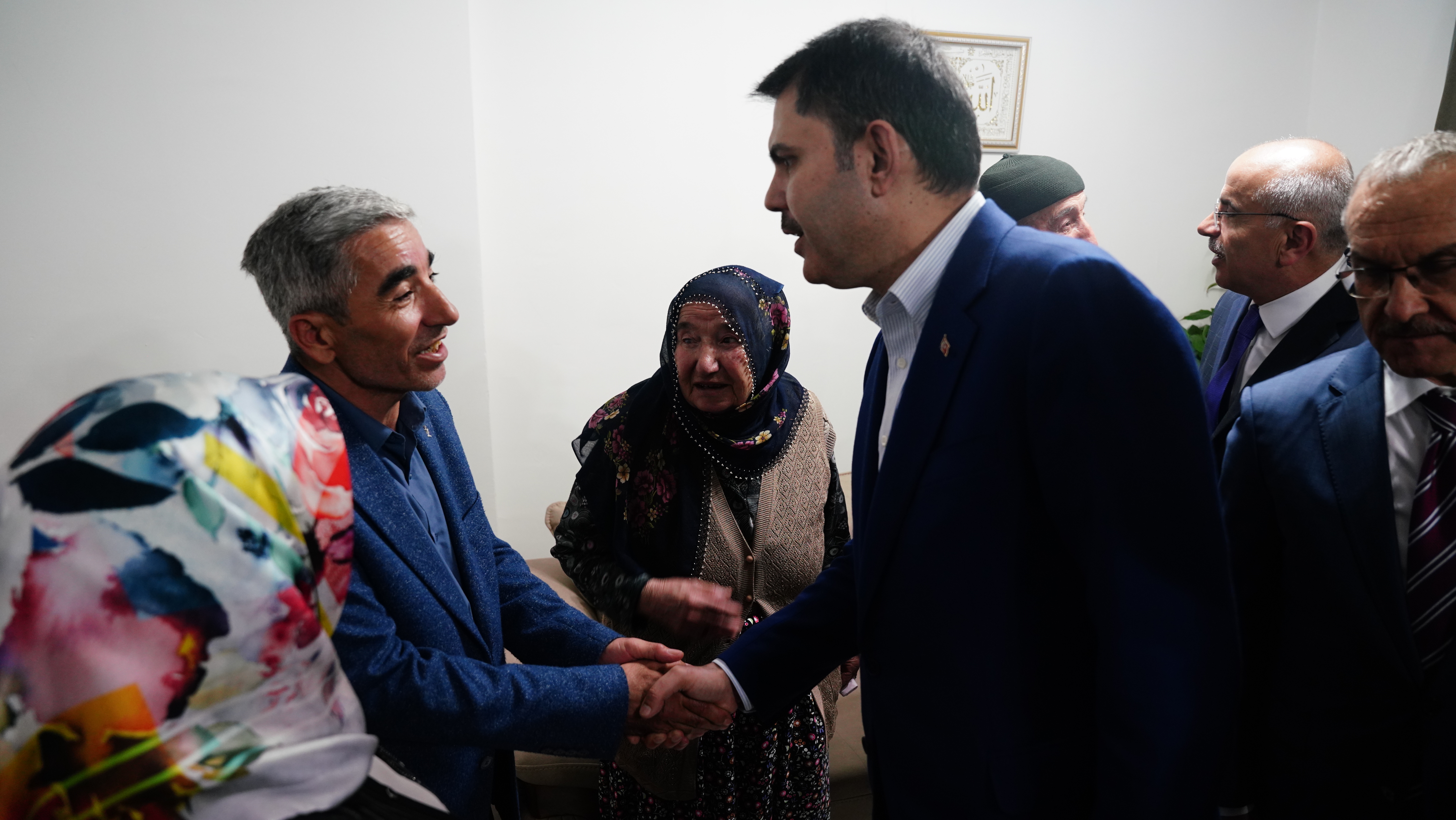 BAKAN KURUM KÖY EVİNE KONUK OLDU