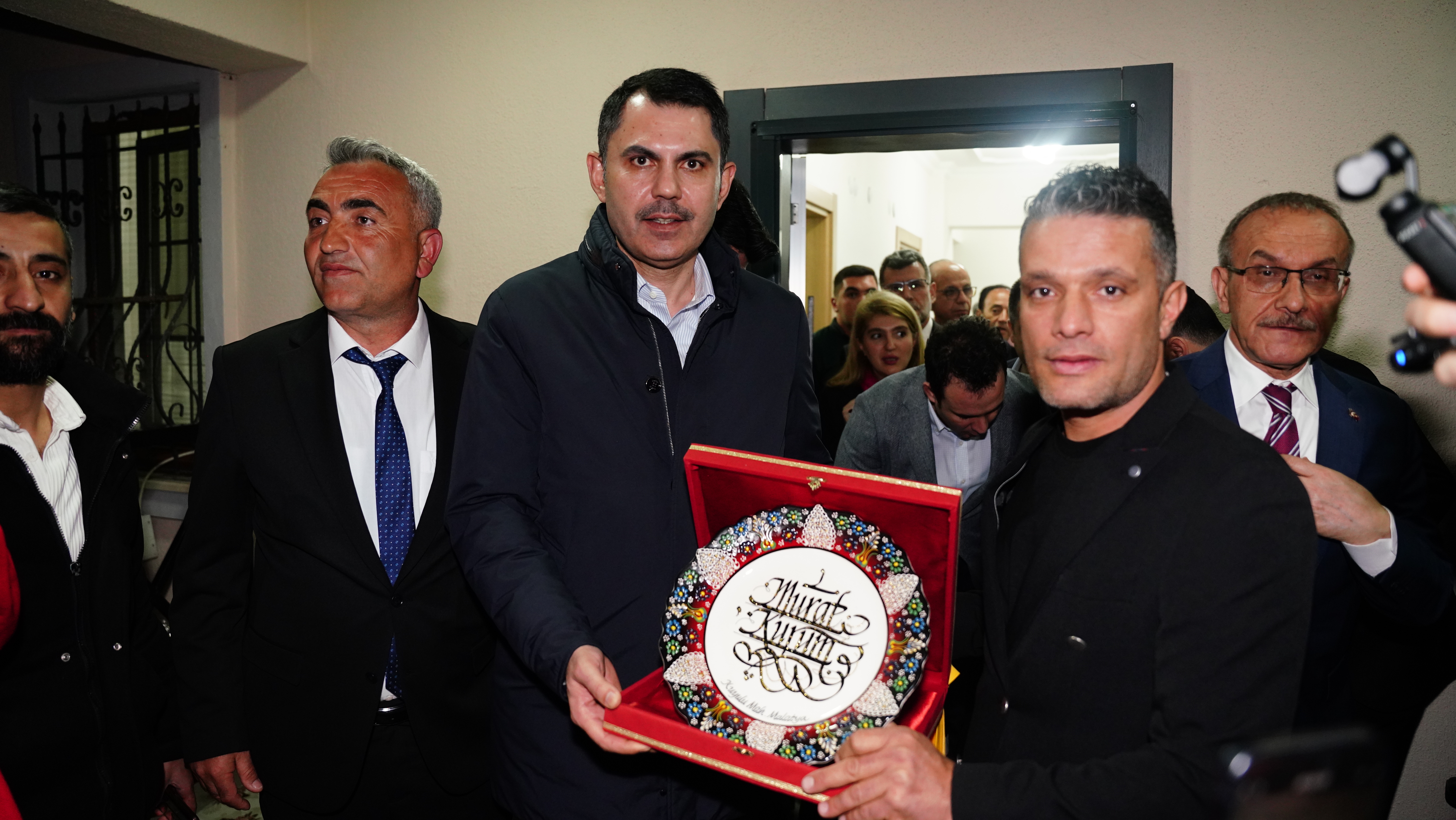 BAKAN KURUM KÖY EVİNE KONUK OLDU