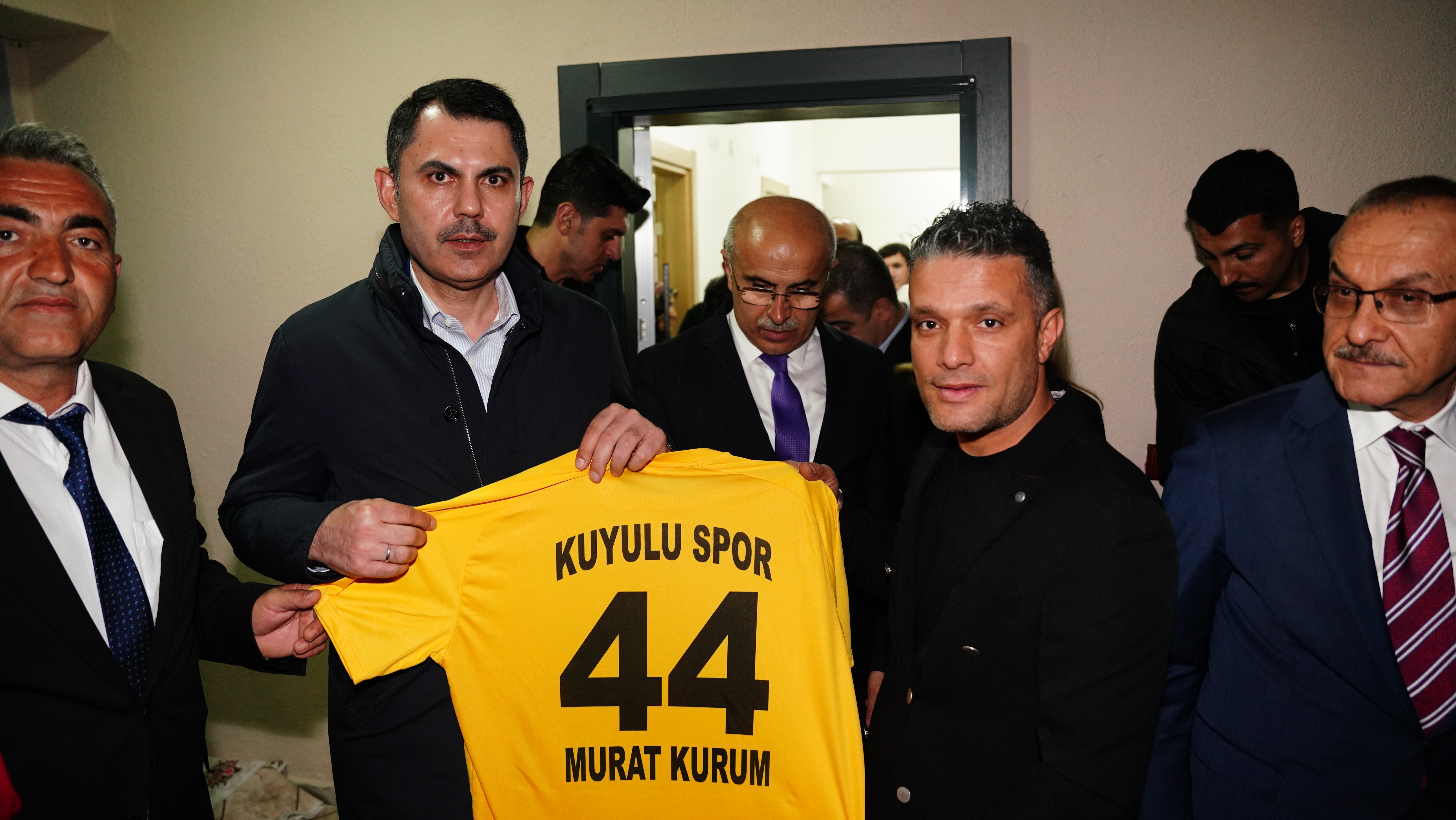 BAKAN KURUM KÖY EVİNE KONUK OLDU