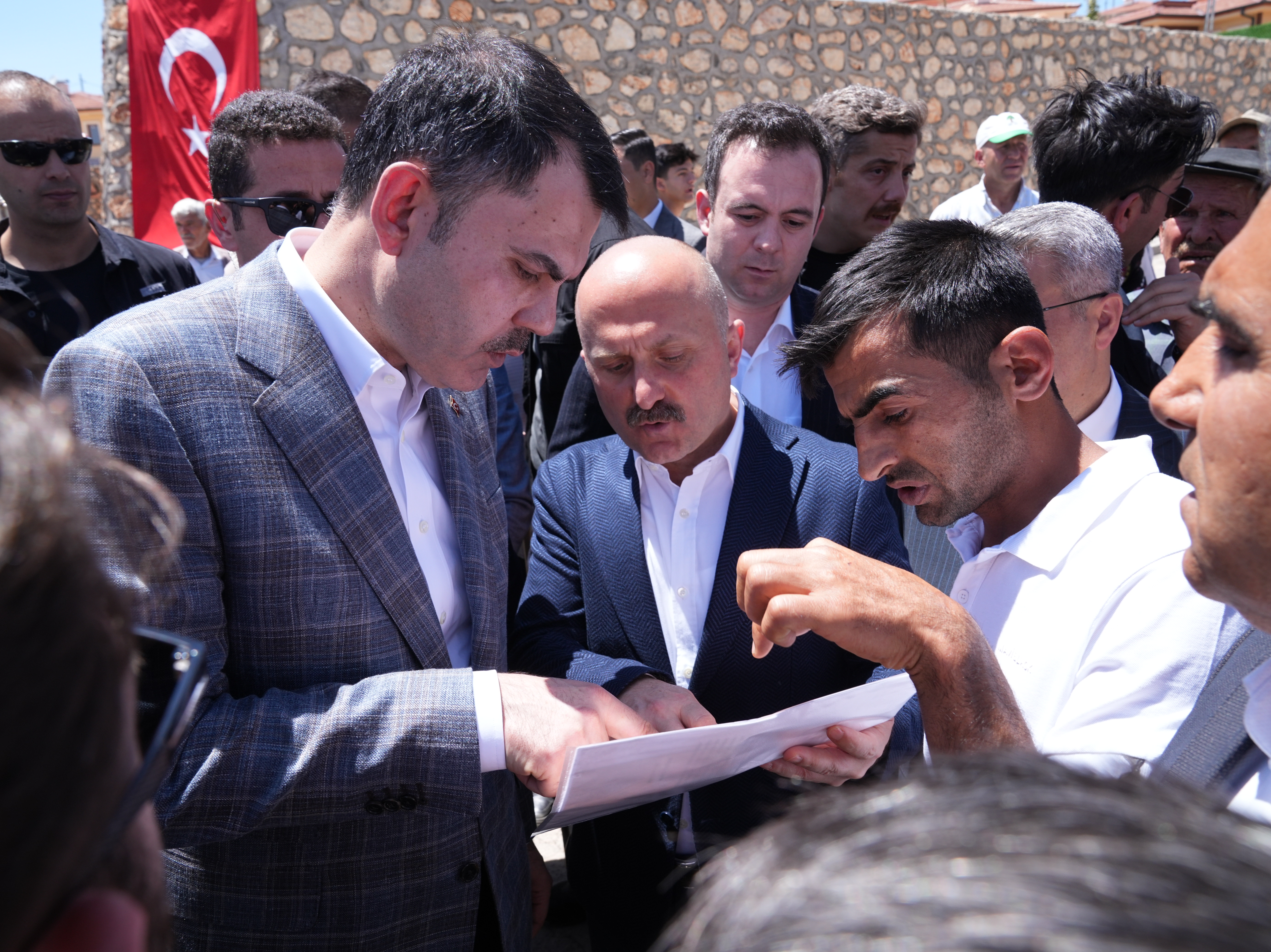 BAKAN KURUM ADIYAMAN’DA: BİZ SADECE SÖZ VERMEDİK SÖZÜMÜZÜ DE TUTTUK