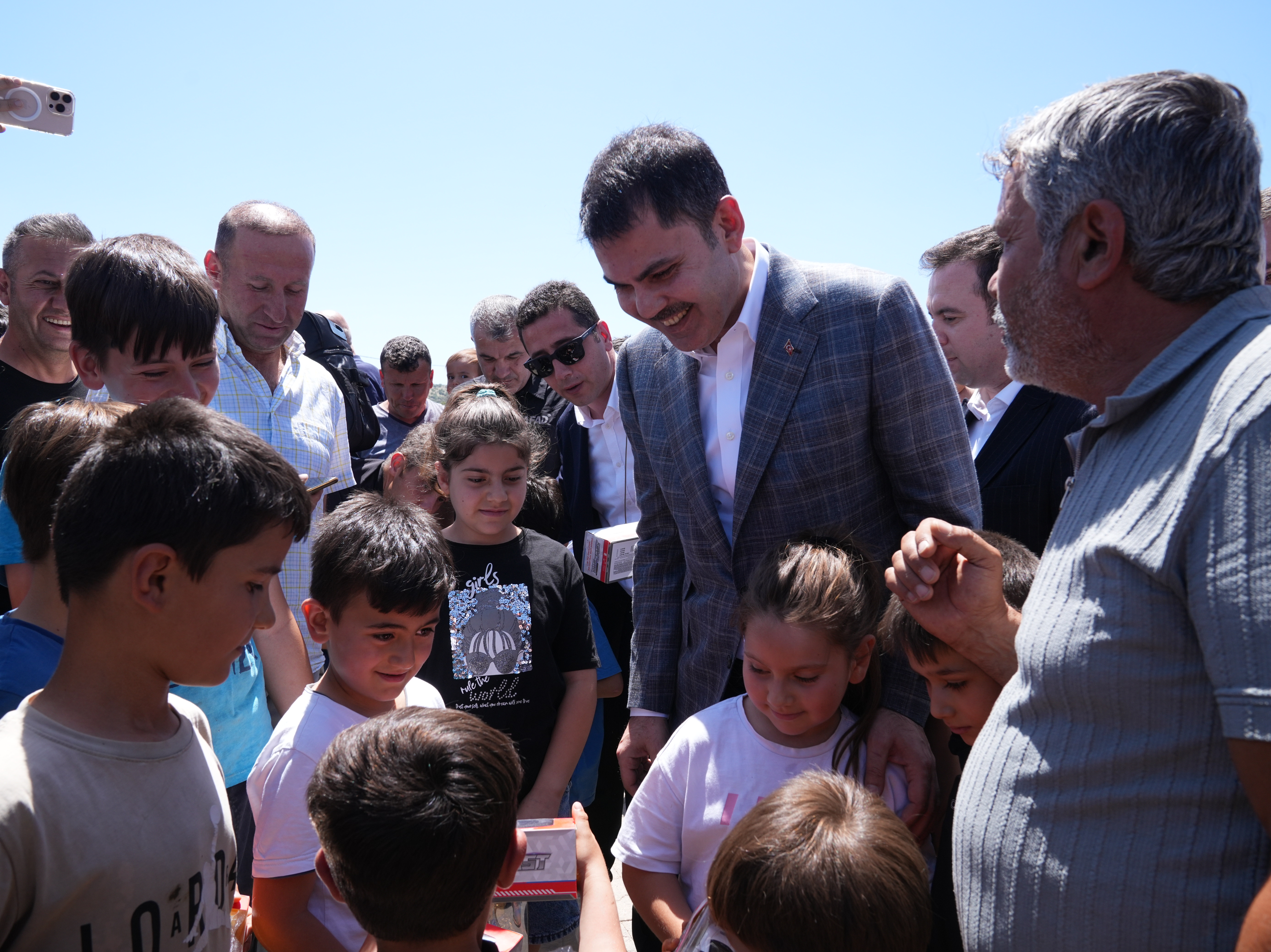 BAKAN KURUM ADIYAMAN’DA: BİZ SADECE SÖZ VERMEDİK SÖZÜMÜZÜ DE TUTTUK