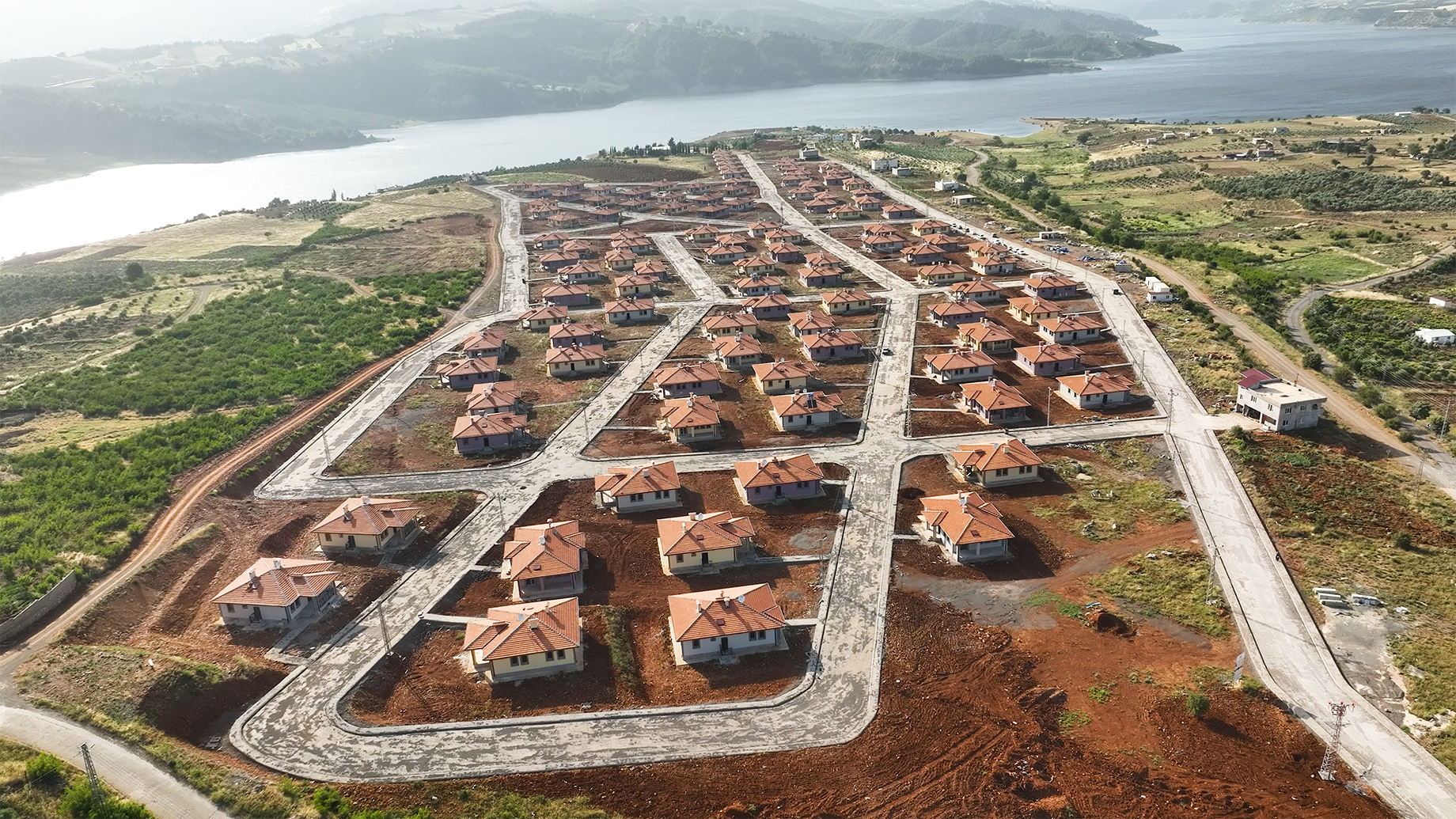 BAKAN KURUM: MİLLETİMİZ YUVALARINA KAVUŞTU, BİZİM BAYRAMIMIZ DA BAYRAM OLDU