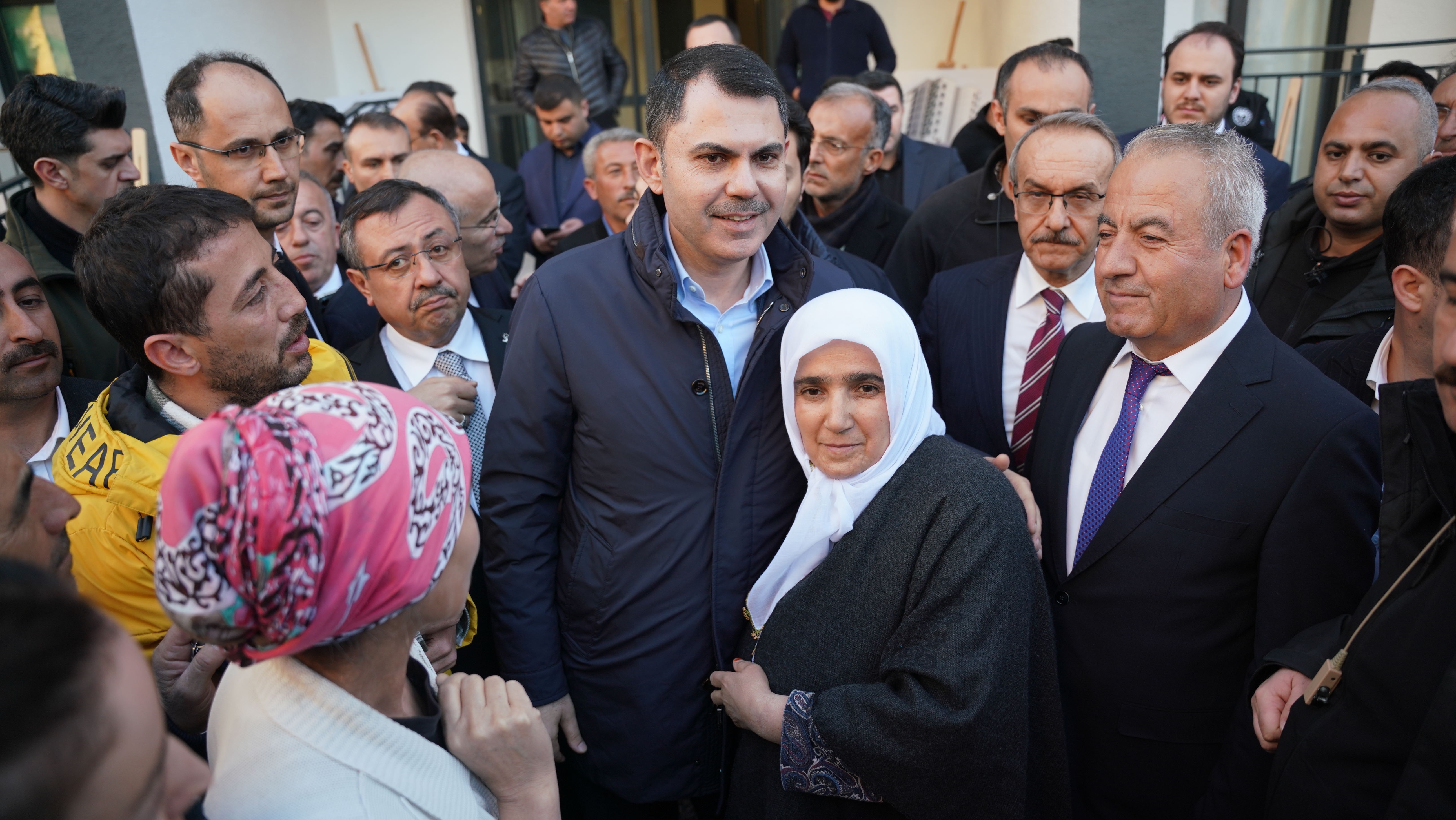 BAKAN KURUM: TESLİMATTA 250 BİNİ GEÇTİK SÖZÜMÜZÜ İNŞA ETMEYE DEVAM