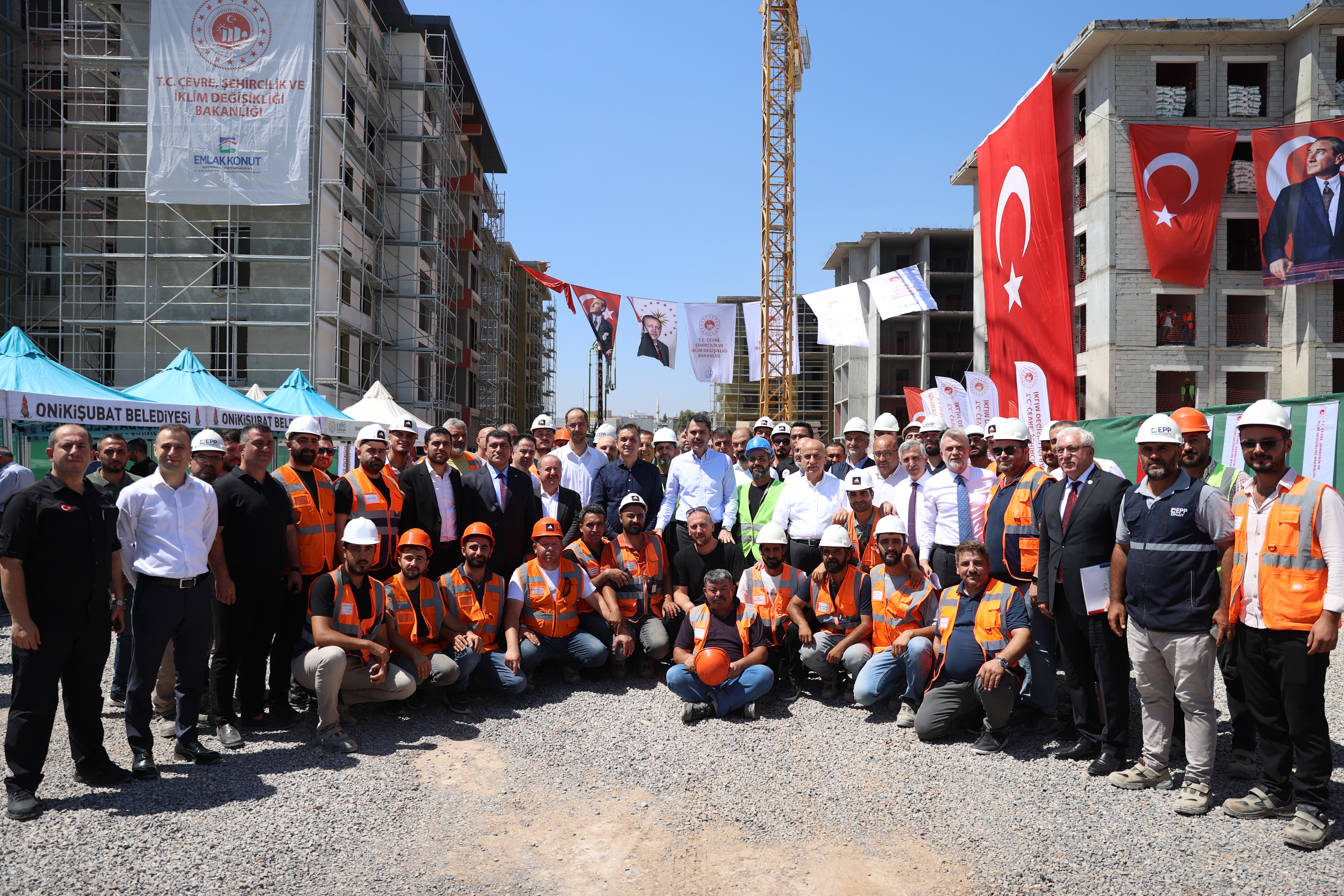 BAKAN KURUM: TESLİMATTA 250 BİNİ GEÇTİK SÖZÜMÜZÜ İNŞA ETMEYE DEVAM