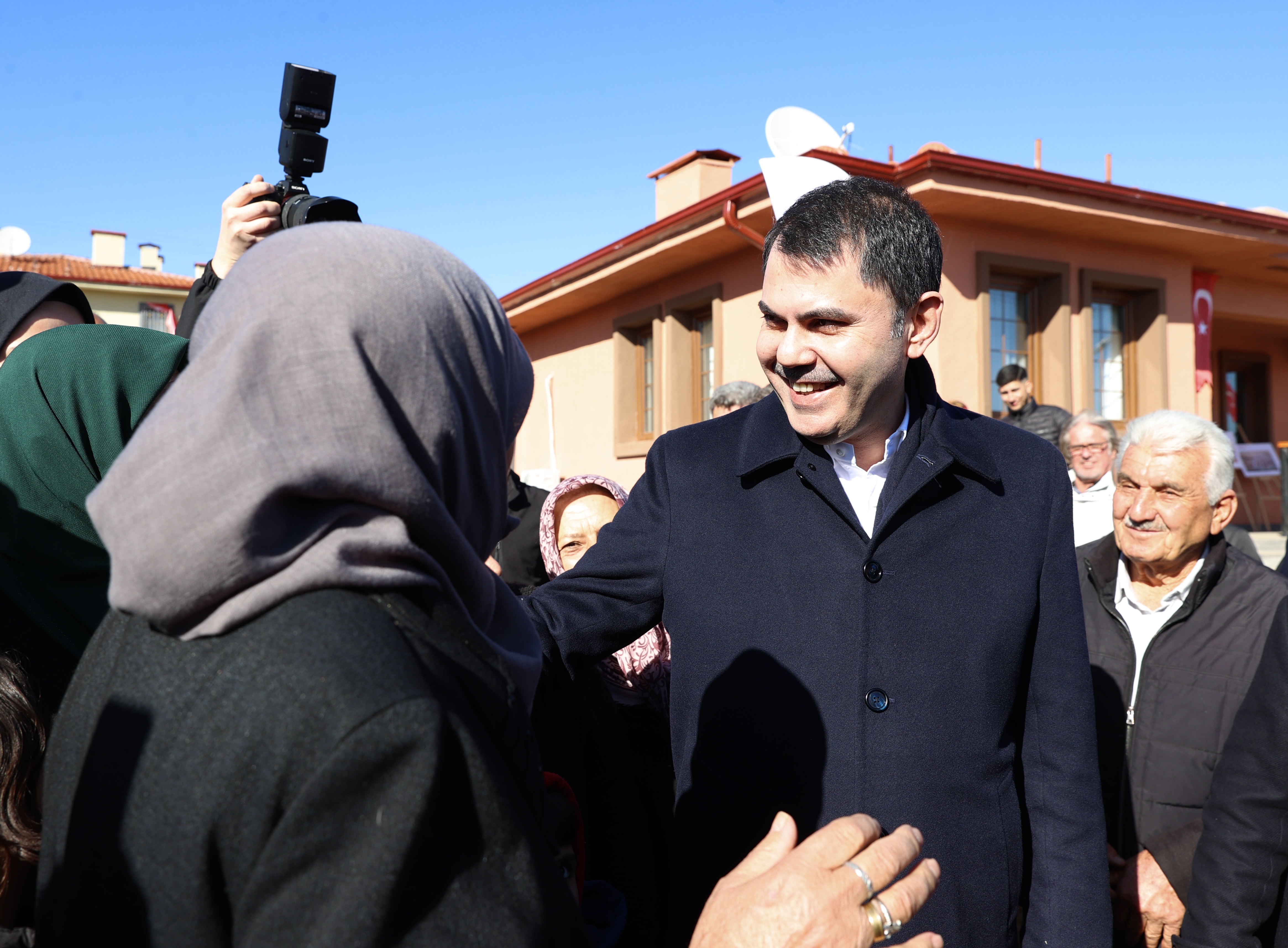 BAKAN KURUM: TESLİMATTA 250 BİNİ GEÇTİK SÖZÜMÜZÜ İNŞA ETMEYE DEVAM