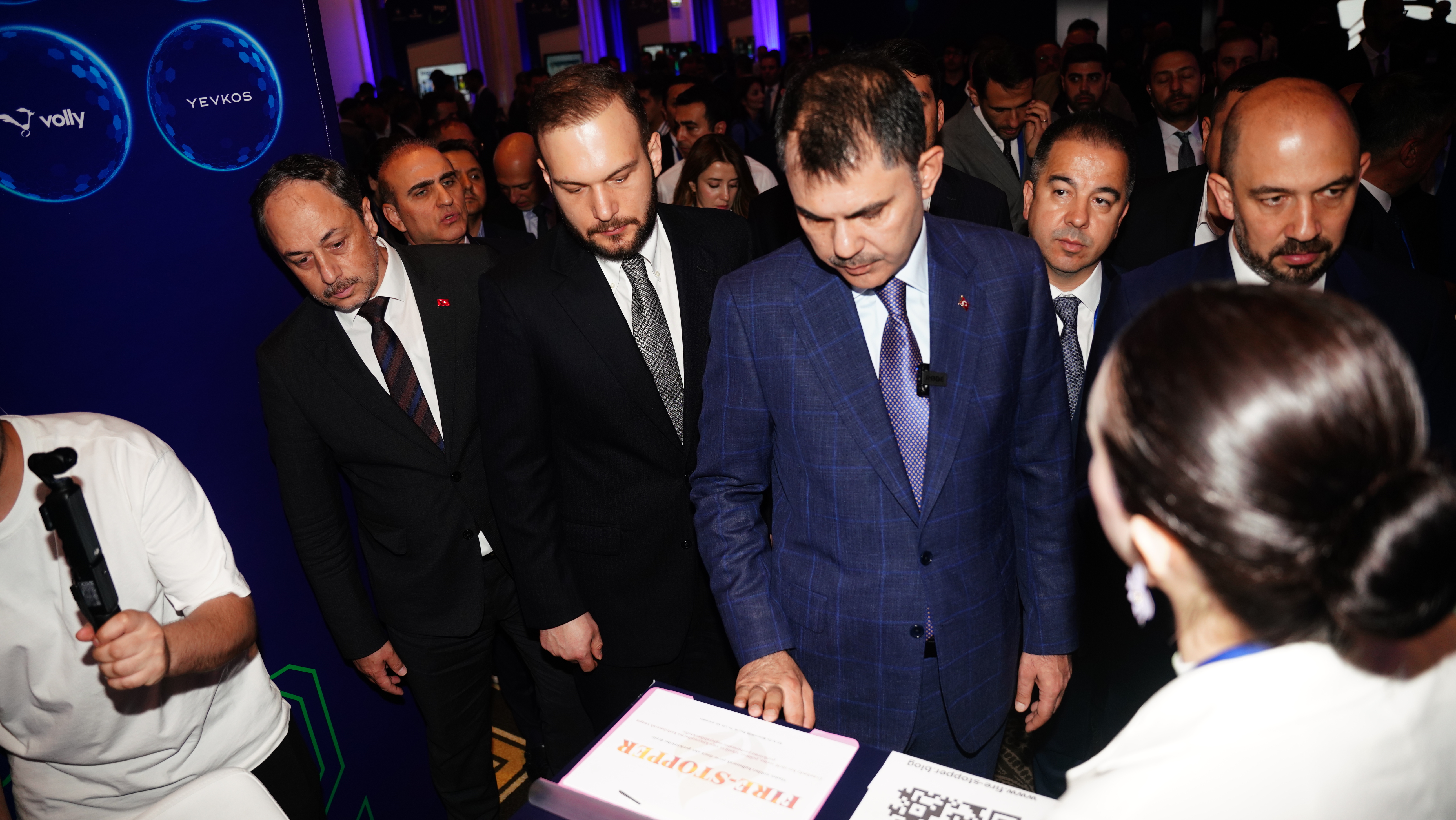 BAKAN KURUM, EMLAK KONUT ANAHTAR FİKİRLER ZİRVESİ’NDE KONUŞTU