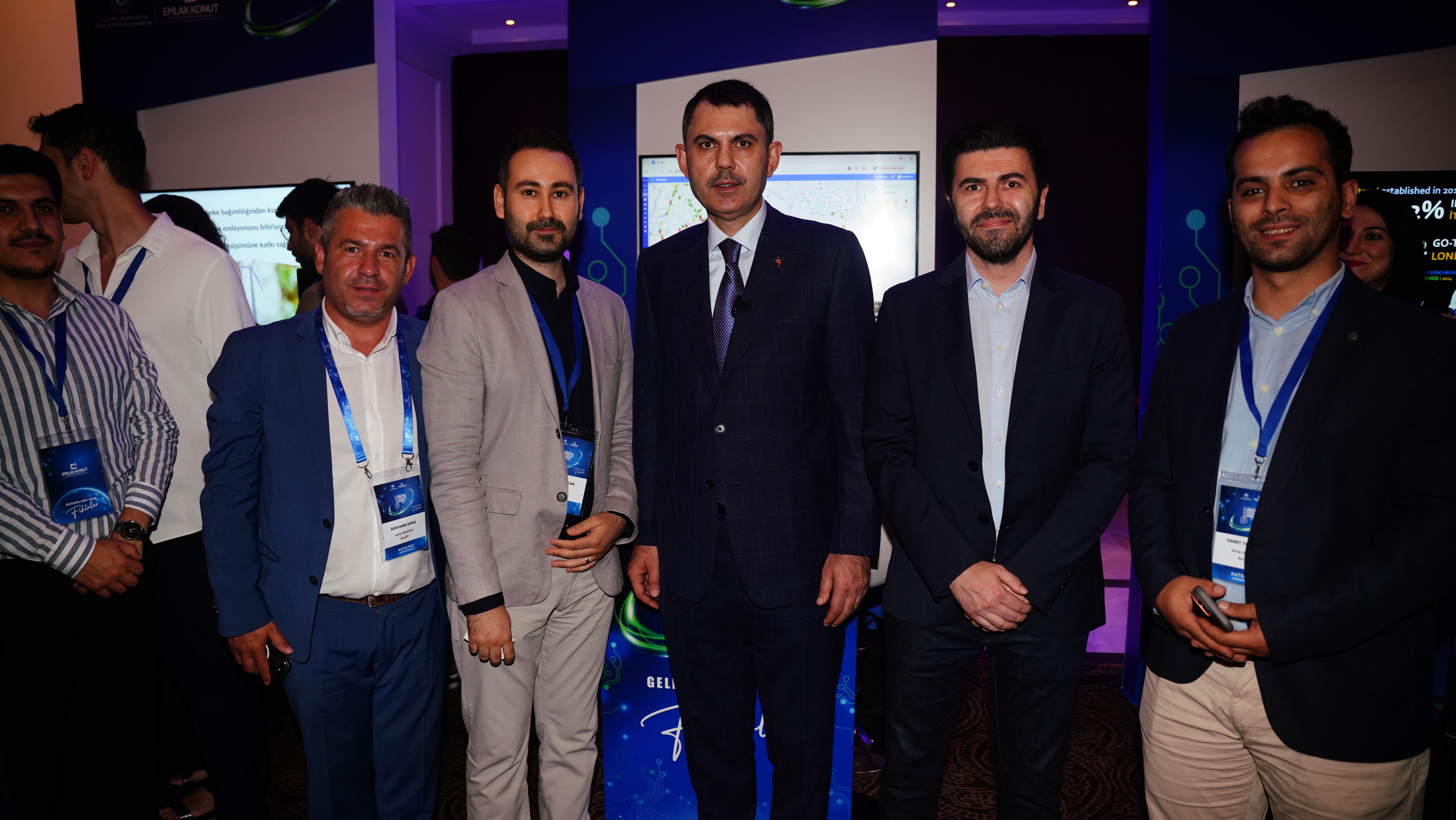 BAKAN KURUM, EMLAK KONUT ANAHTAR FİKİRLER ZİRVESİ’NDE KONUŞTU