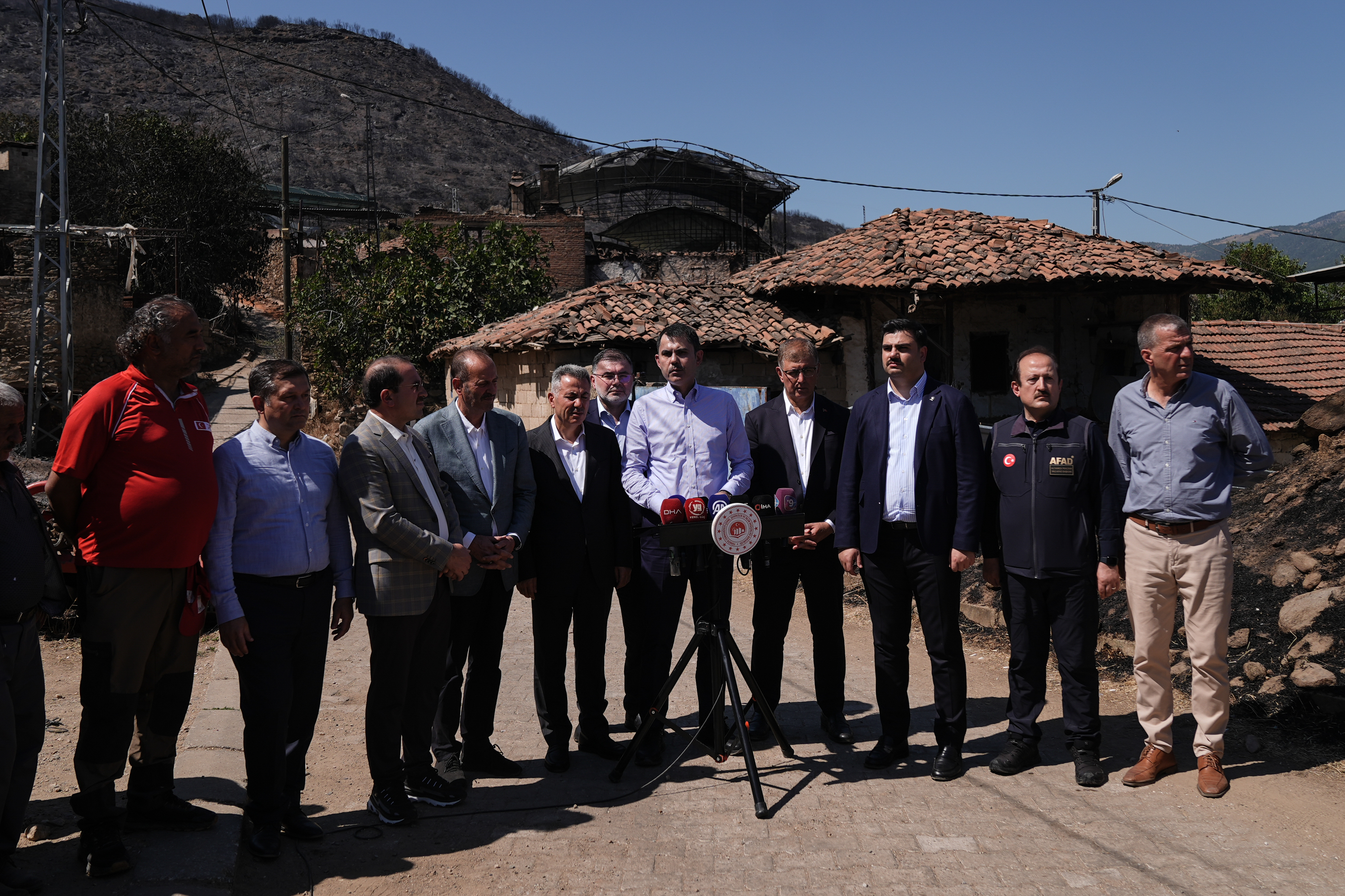 BAKAN KURUM, ORMAN YANGININDAN ETKİLENEN ÖDEMİŞ’TE