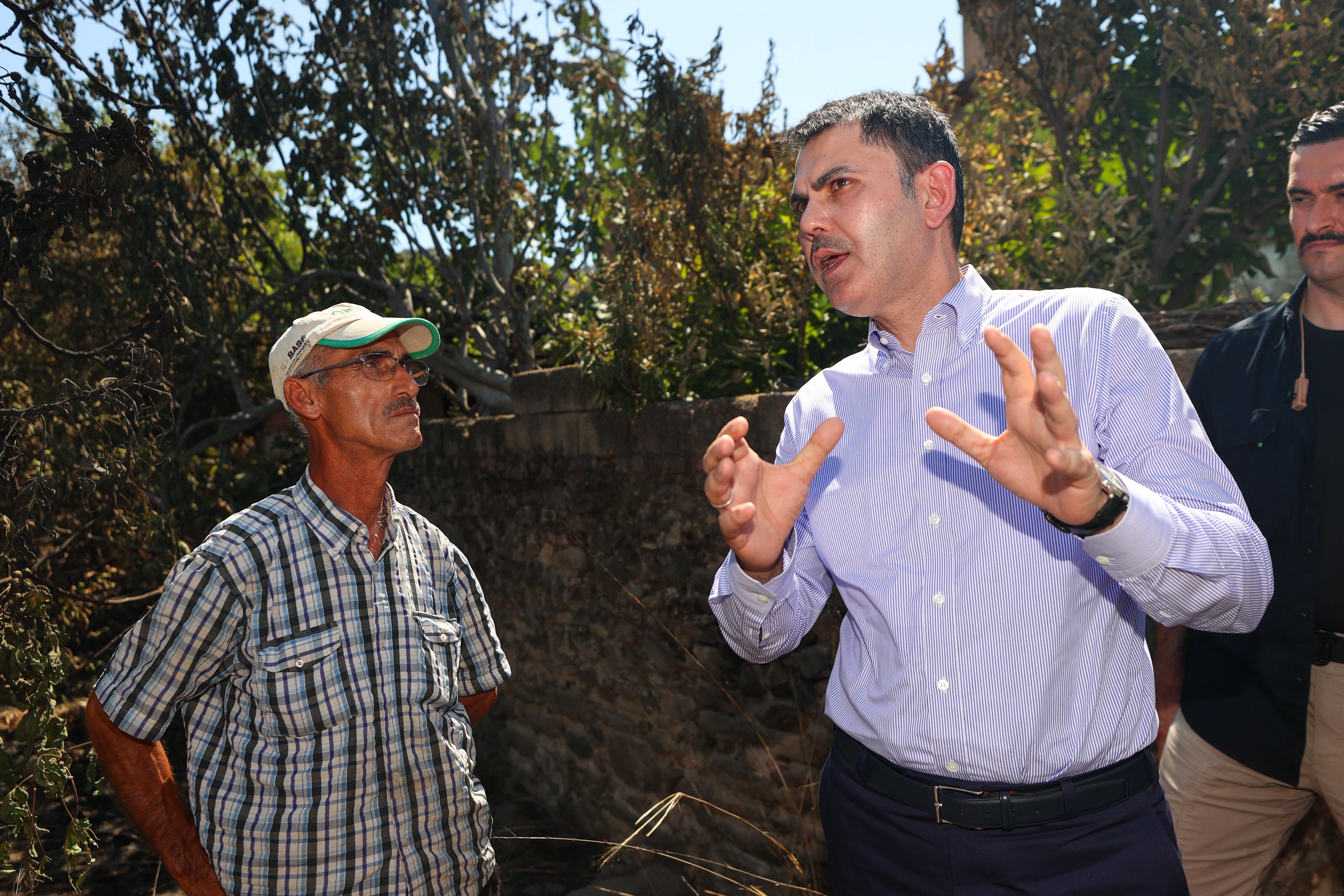 BAKAN KURUM, ORMAN YANGININDAN ETKİLENEN ÖDEMİŞ’TE