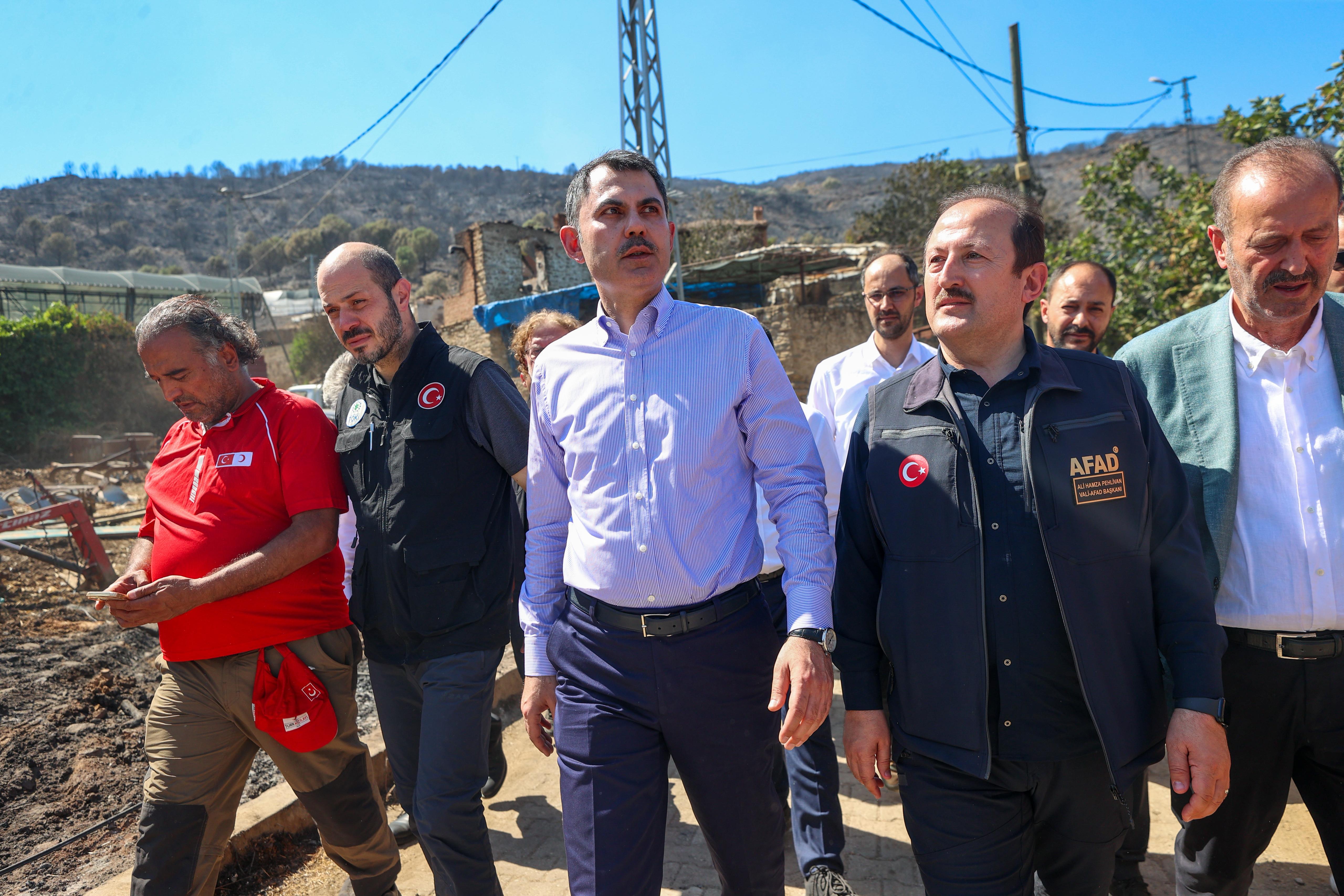 BAKAN KURUM, ORMAN YANGININDAN ETKİLENEN ÖDEMİŞ’TE