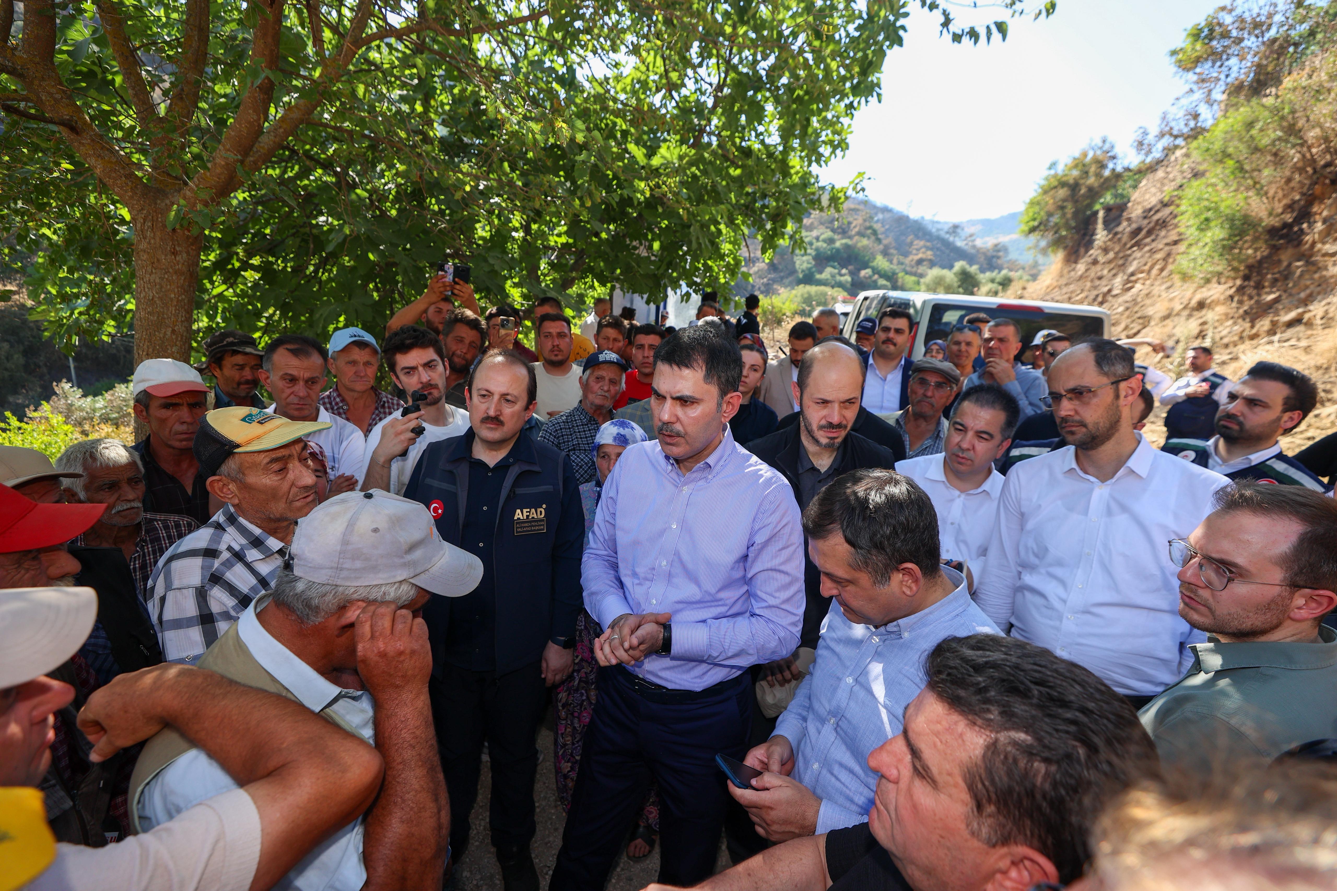 BAKAN KURUM, ORMAN YANGININDAN ETKİLENEN ÖDEMİŞ’TE