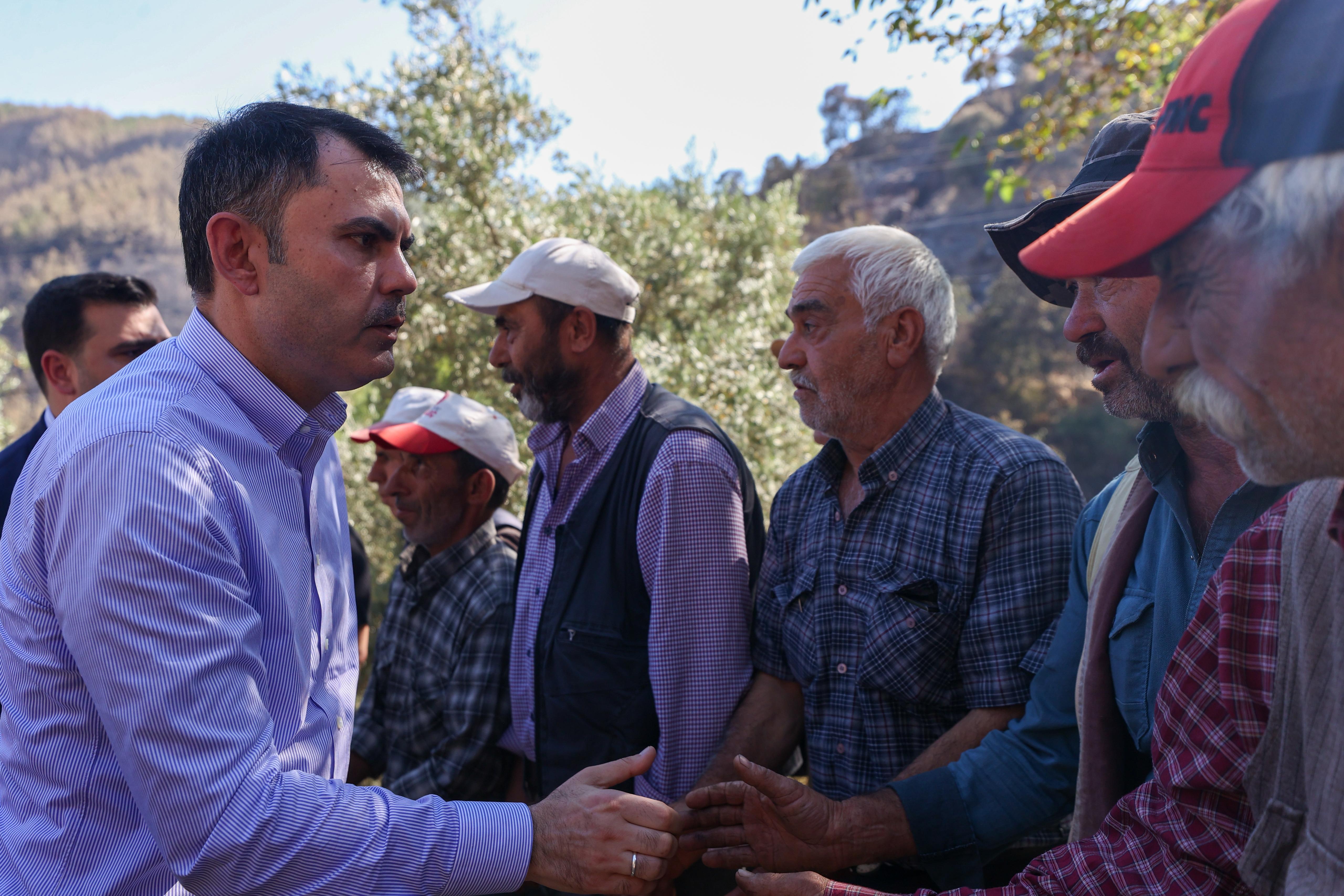 BAKAN KURUM, ORMAN YANGININDAN ETKİLENEN ÖDEMİŞ’TE