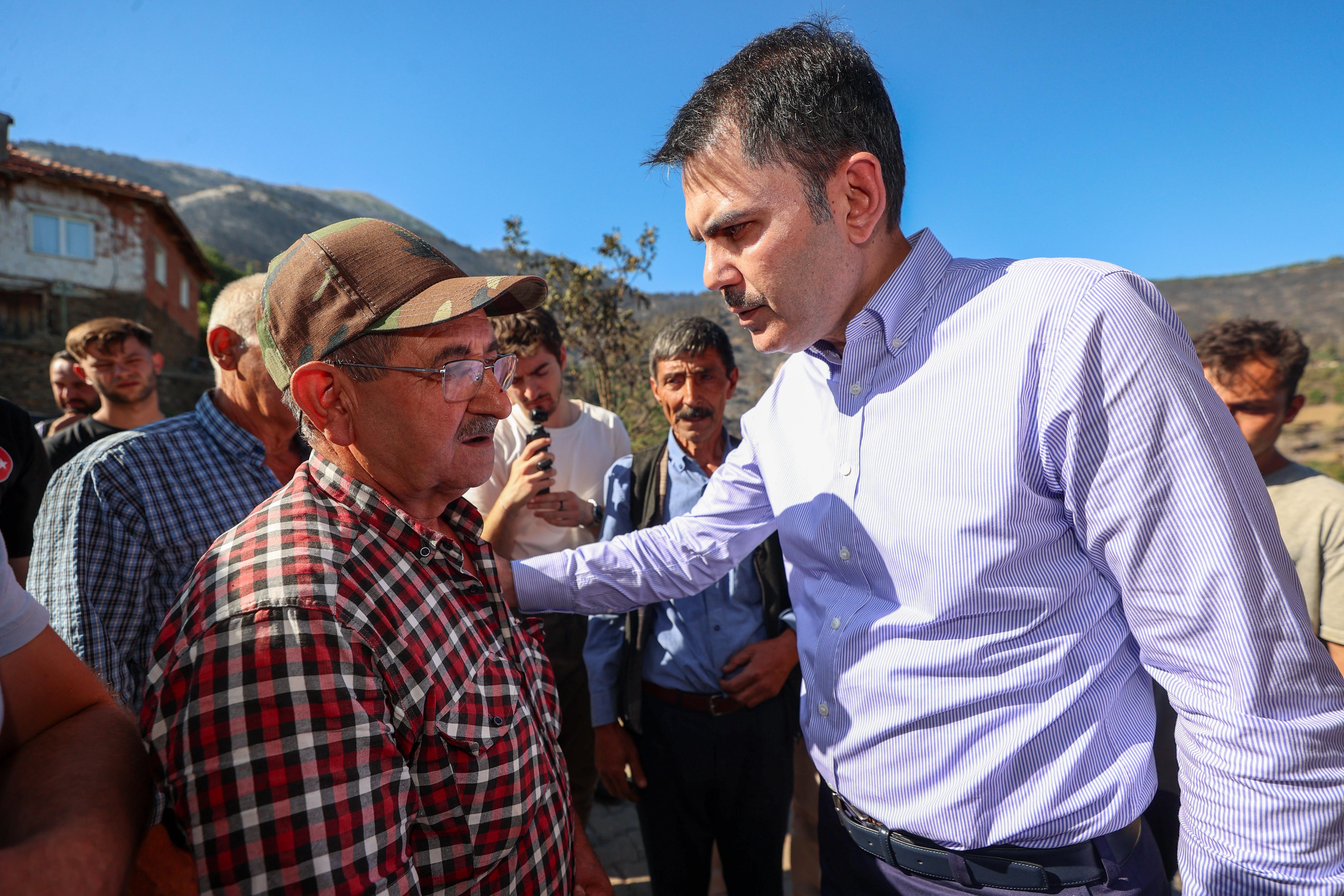 BAKAN KURUM, ORMAN YANGININDA ZARAR GÖREN KÖYLERİ ZİYARET ETTİ