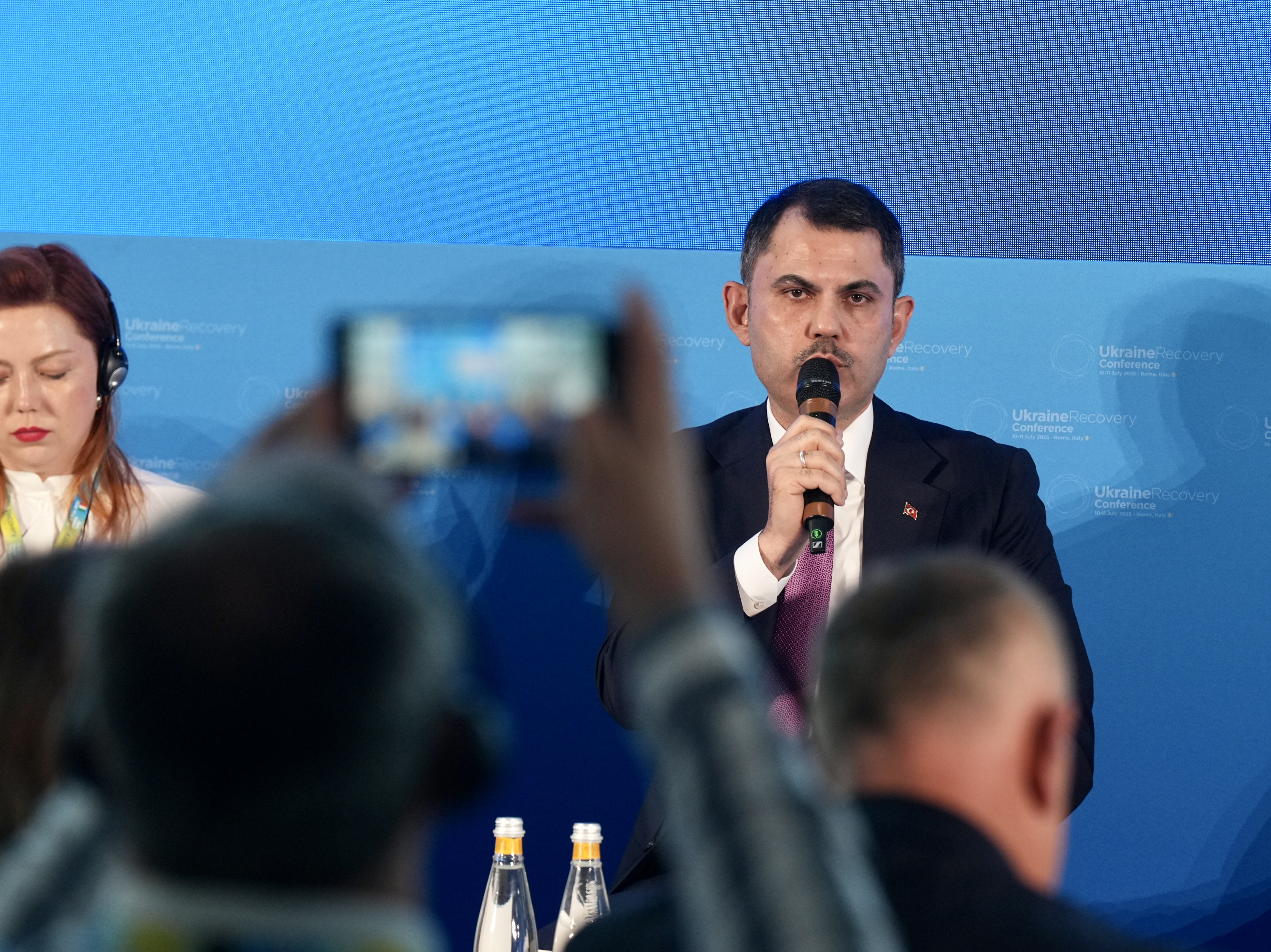 BAKAN KURUM, ASRIN İNŞA SEFERBERLİĞİNİ DÜNYAYA ANLATTI