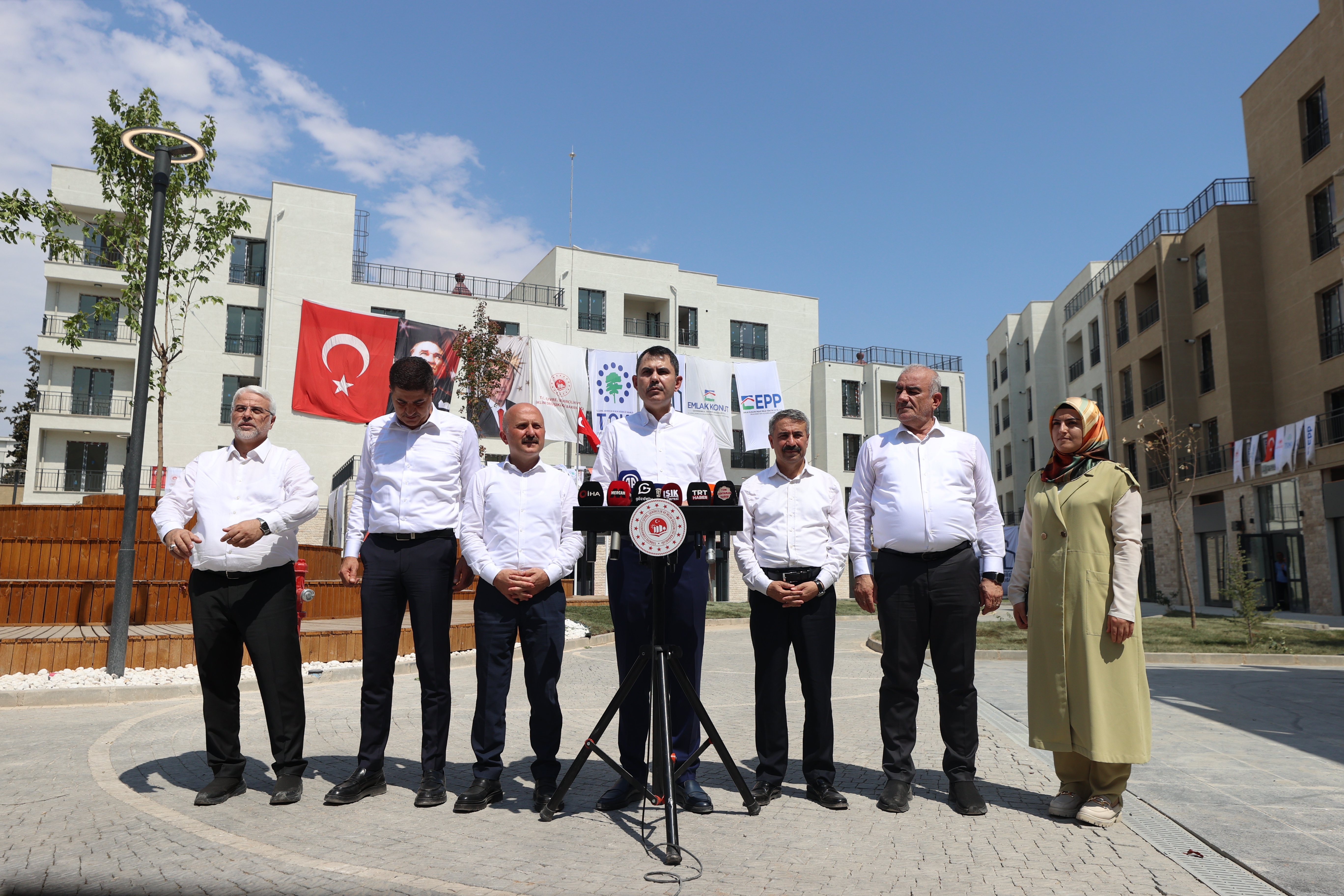 BAKAN KURUM: DEPREM BÖLGESİNİN HER METREKARESİNDE DEVLET ÇALIŞMIŞTIR, MİLLET KAZANMIŞTIR