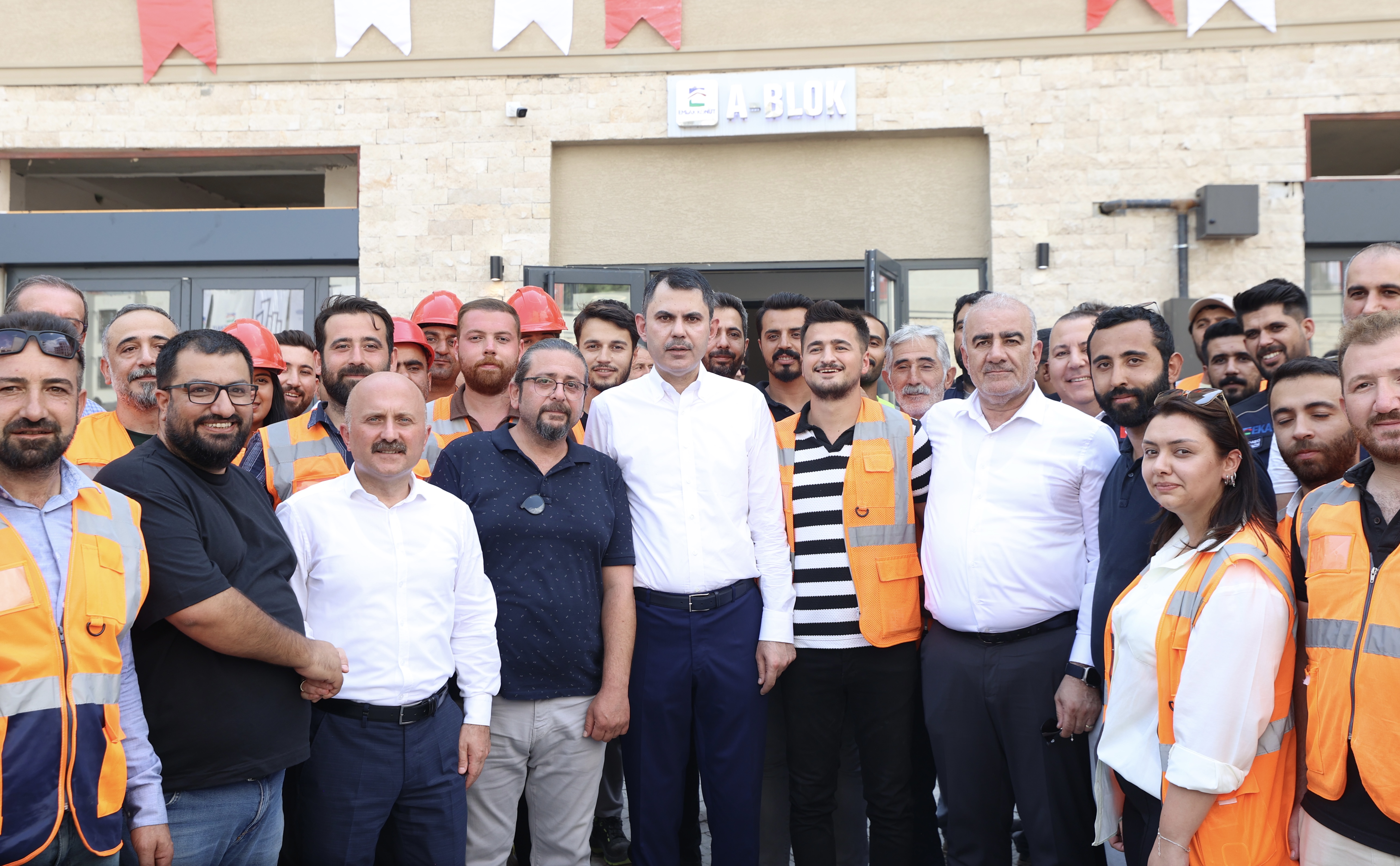 BAKAN KURUM: DEPREM BÖLGESİNİN HER METREKARESİNDE DEVLET ÇALIŞMIŞTIR, MİLLET KAZANMIŞTIR