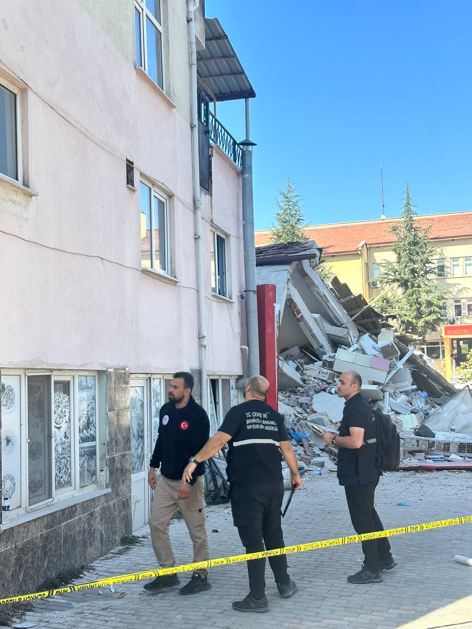 BAKAN KURUM, SINDIRGI DEPREMİNE İLİŞKİN HASAR TESPİT VERİLERİNİ AÇIKLADI