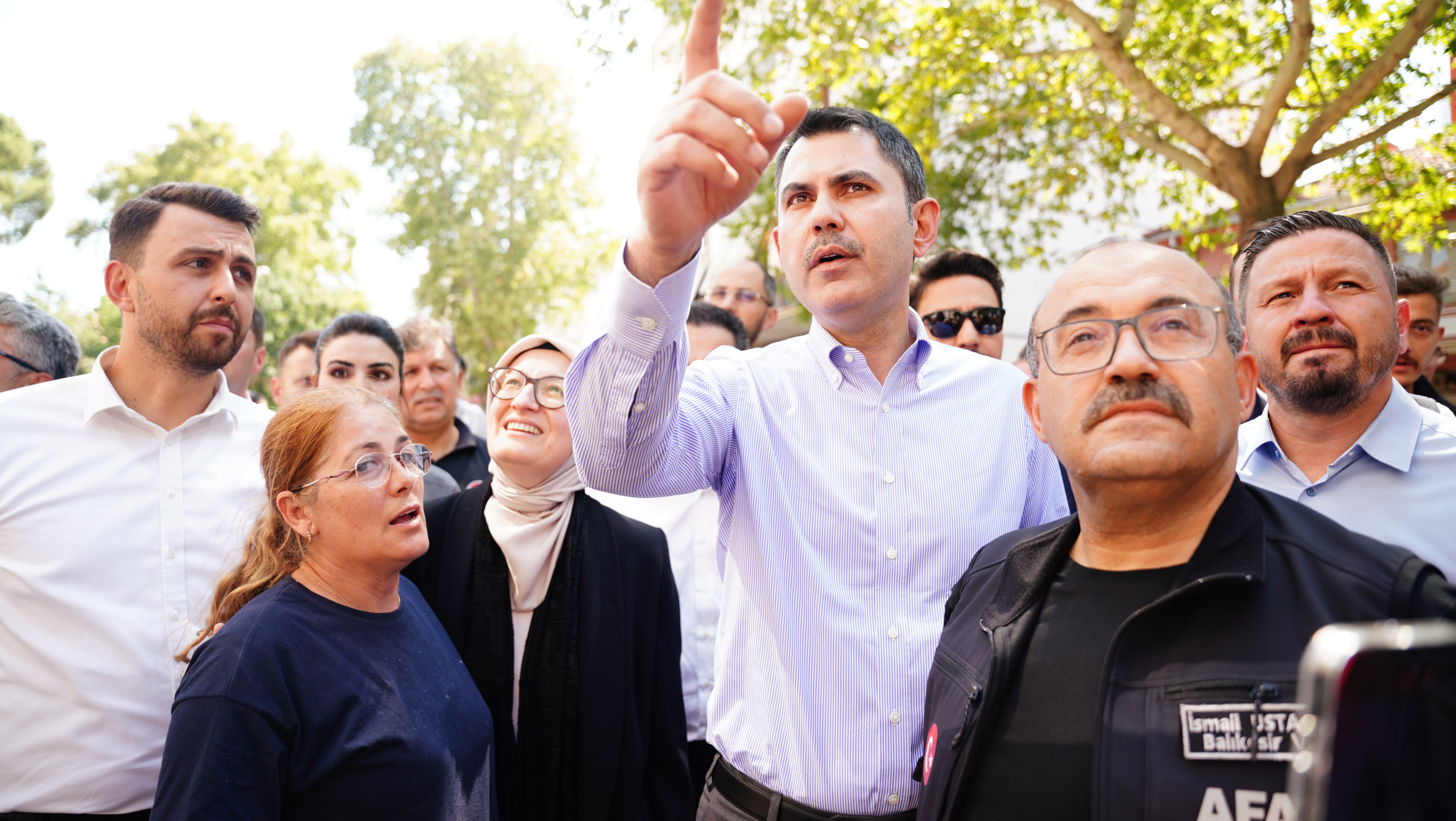 BAKAN KURUM, DEPREMDEN ETKİLENEN SINDIRGI’DA