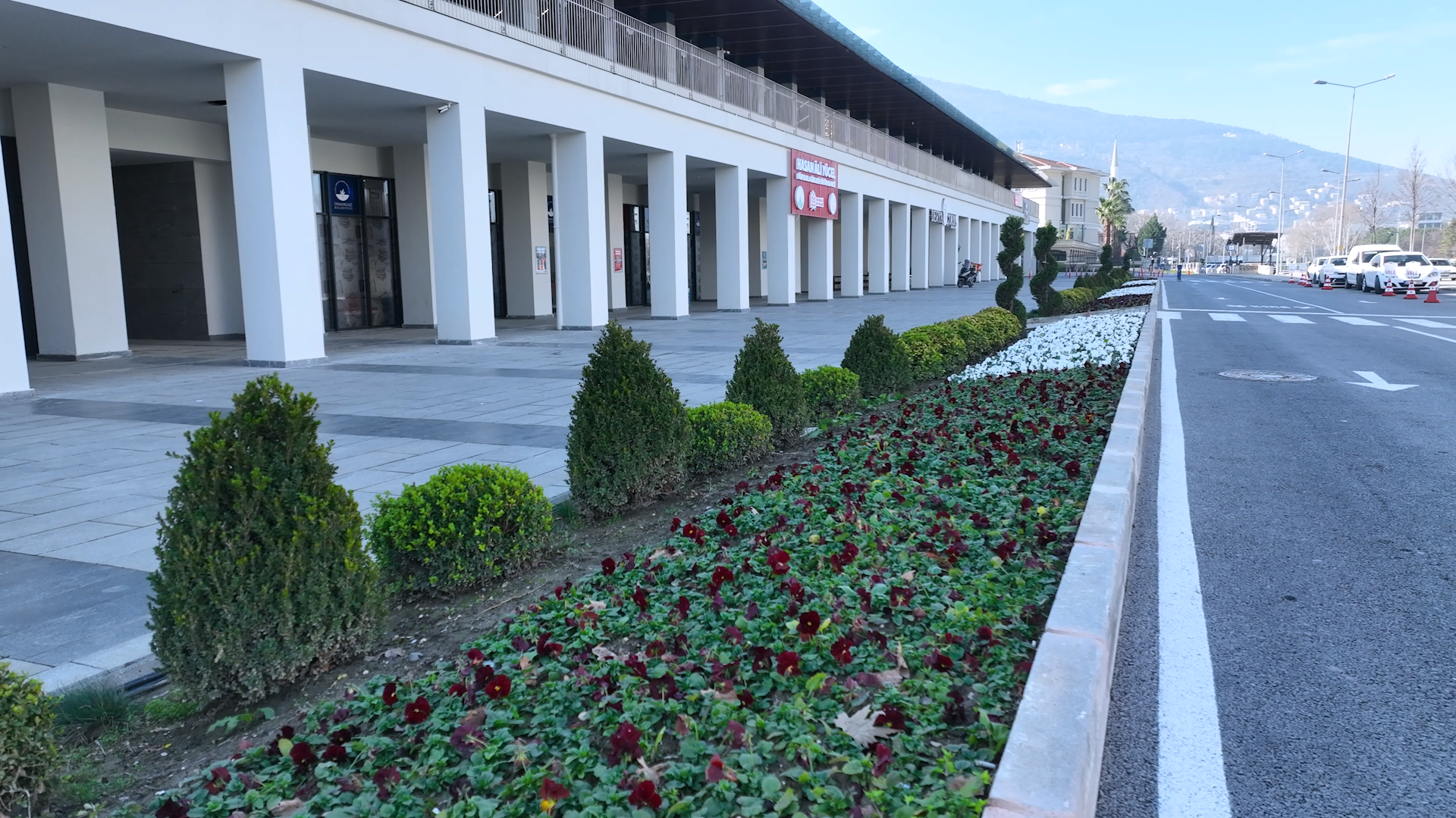 BAKAN KURUM: VATANDAŞLARIMIZA HAYATI KOLAYLAŞTIRMAK İÇİN ŞEHİRLERİMİZE YENİ ALANLAR AÇIYORUZ