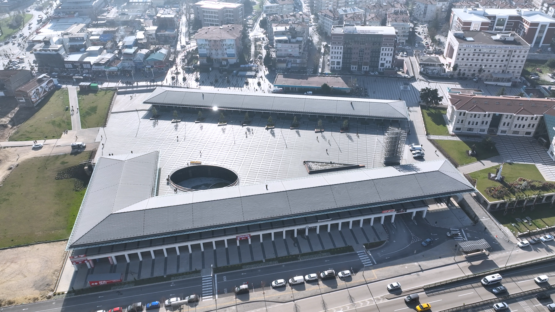 BAKAN KURUM: VATANDAŞLARIMIZA HAYATI KOLAYLAŞTIRMAK İÇİN ŞEHİRLERİMİZE YENİ ALANLAR AÇIYORUZ