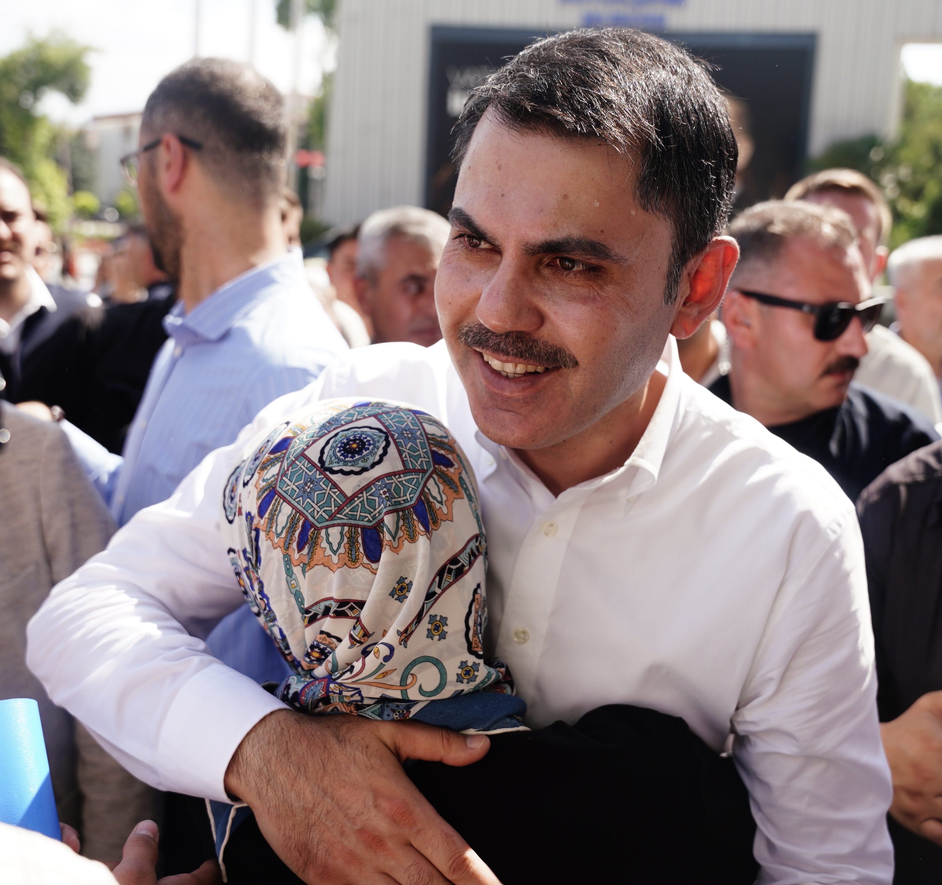 BAKAN KURUM: BİR KEZ DAHA SEVİNCE, HEYECANA, UMUDA ORTAK OLUYORUZ
