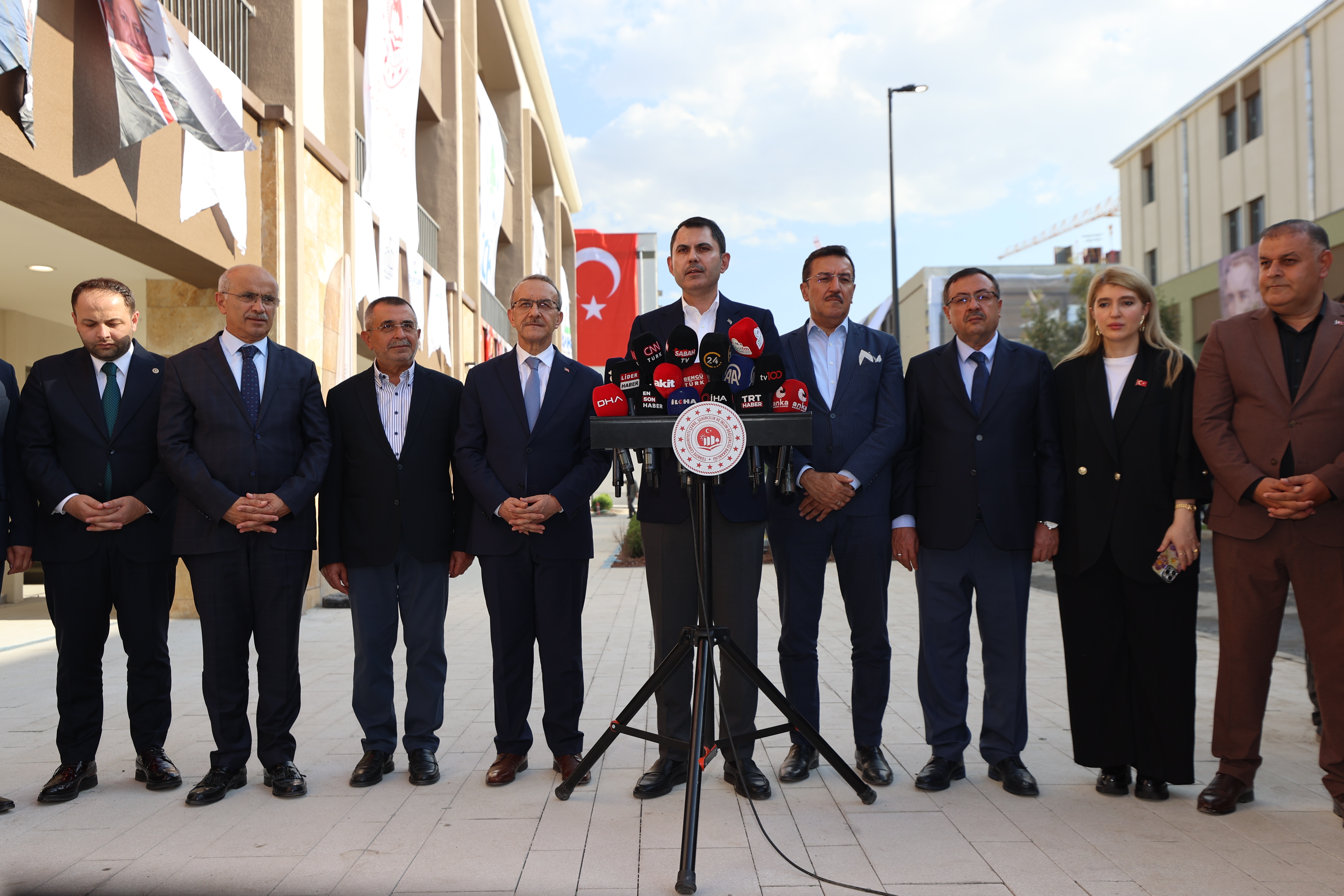 BAKAN KURUM: YARIN SÖZ VERDİĞİMİZ YUVALARIN  YÜZDE 70’İNİ TESLİM ETMİŞ OLACAĞIZ