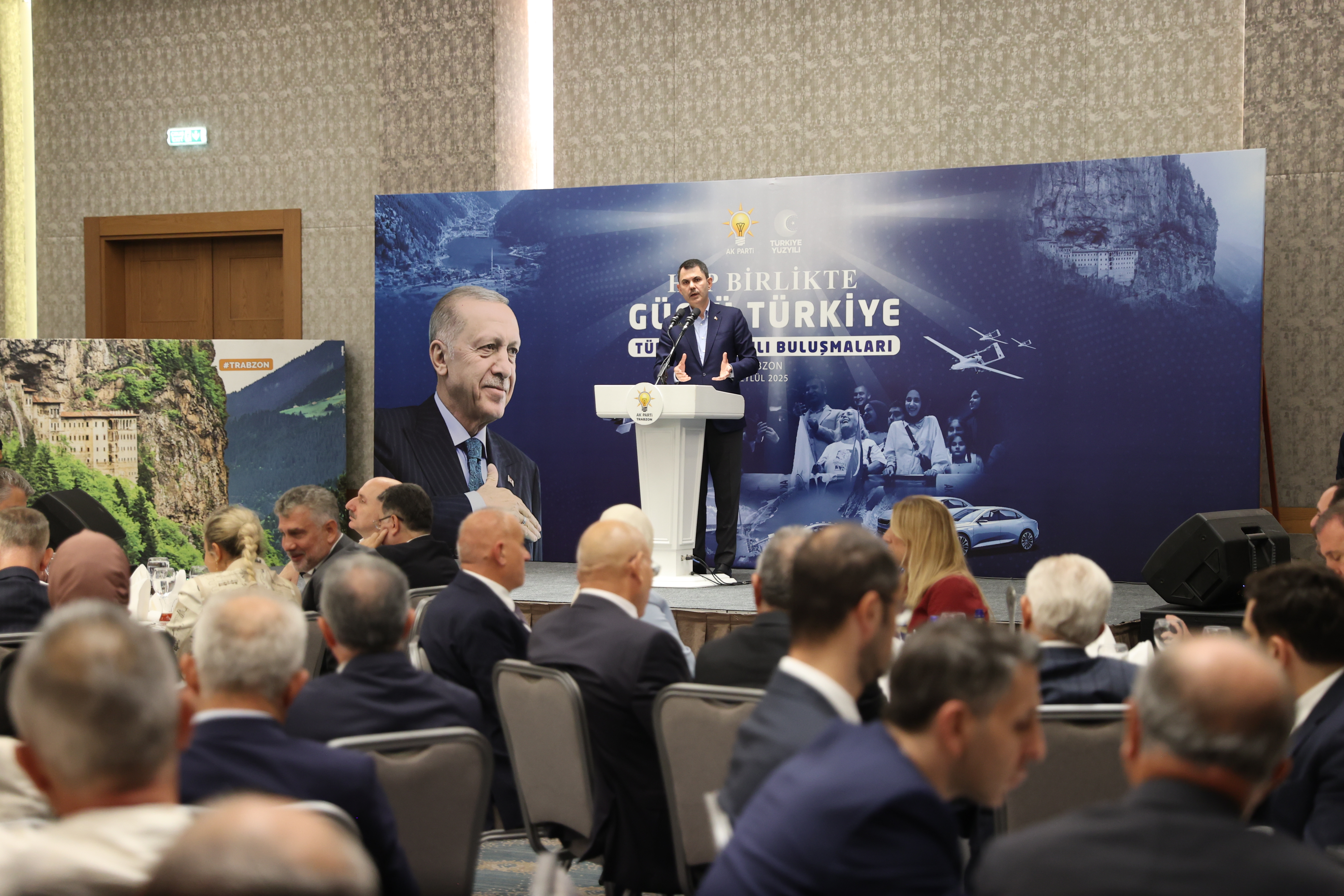 BAKAN KURUM TRABZON’DA STK TEMSİLCİLERİYLE BİR ARAYA GELDİ