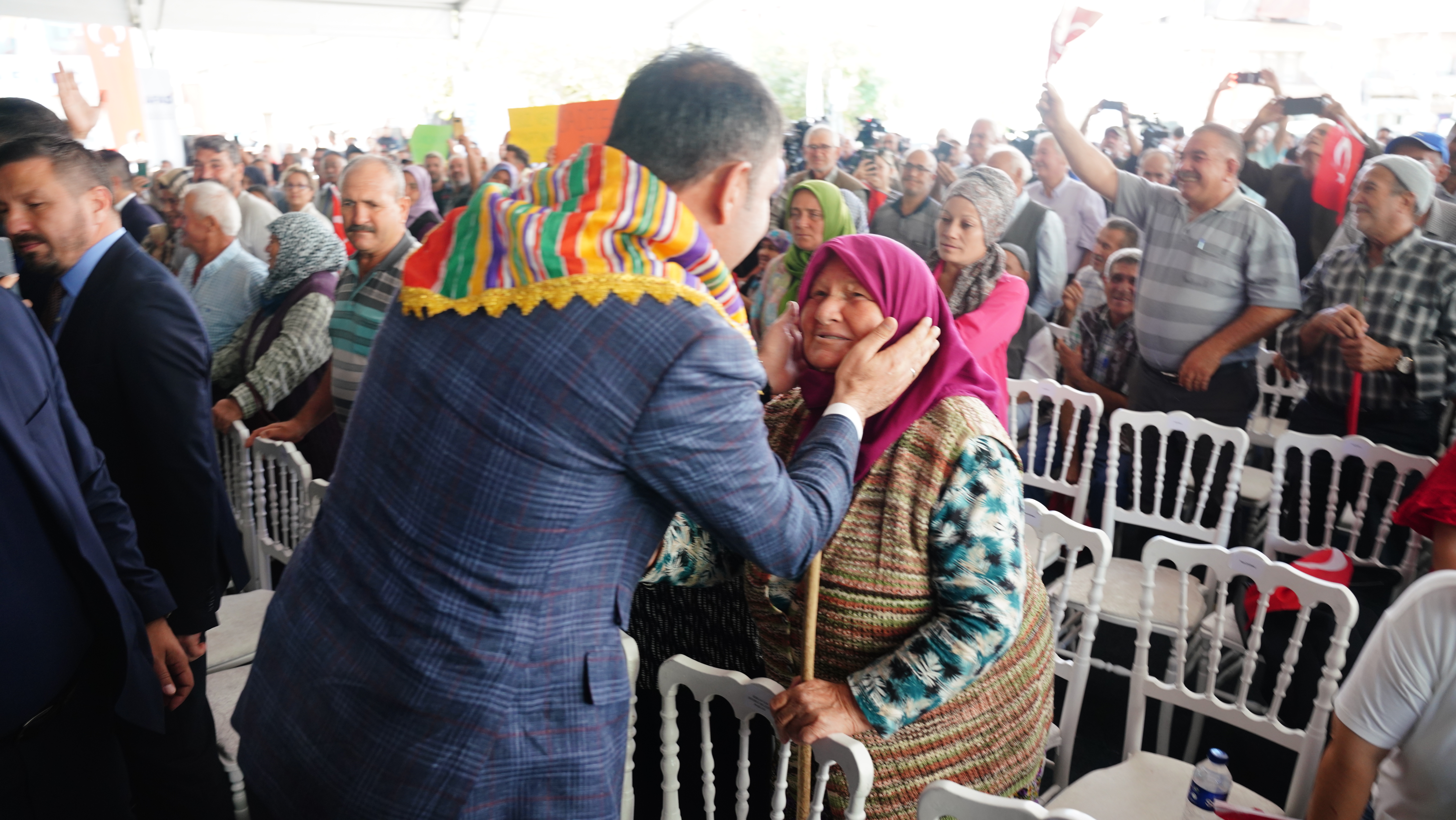 BAKAN KURUM SINDIRGI’DA AFET KONUTLARI TEMEL ATMA TÖRENİNDE KONUŞTU
