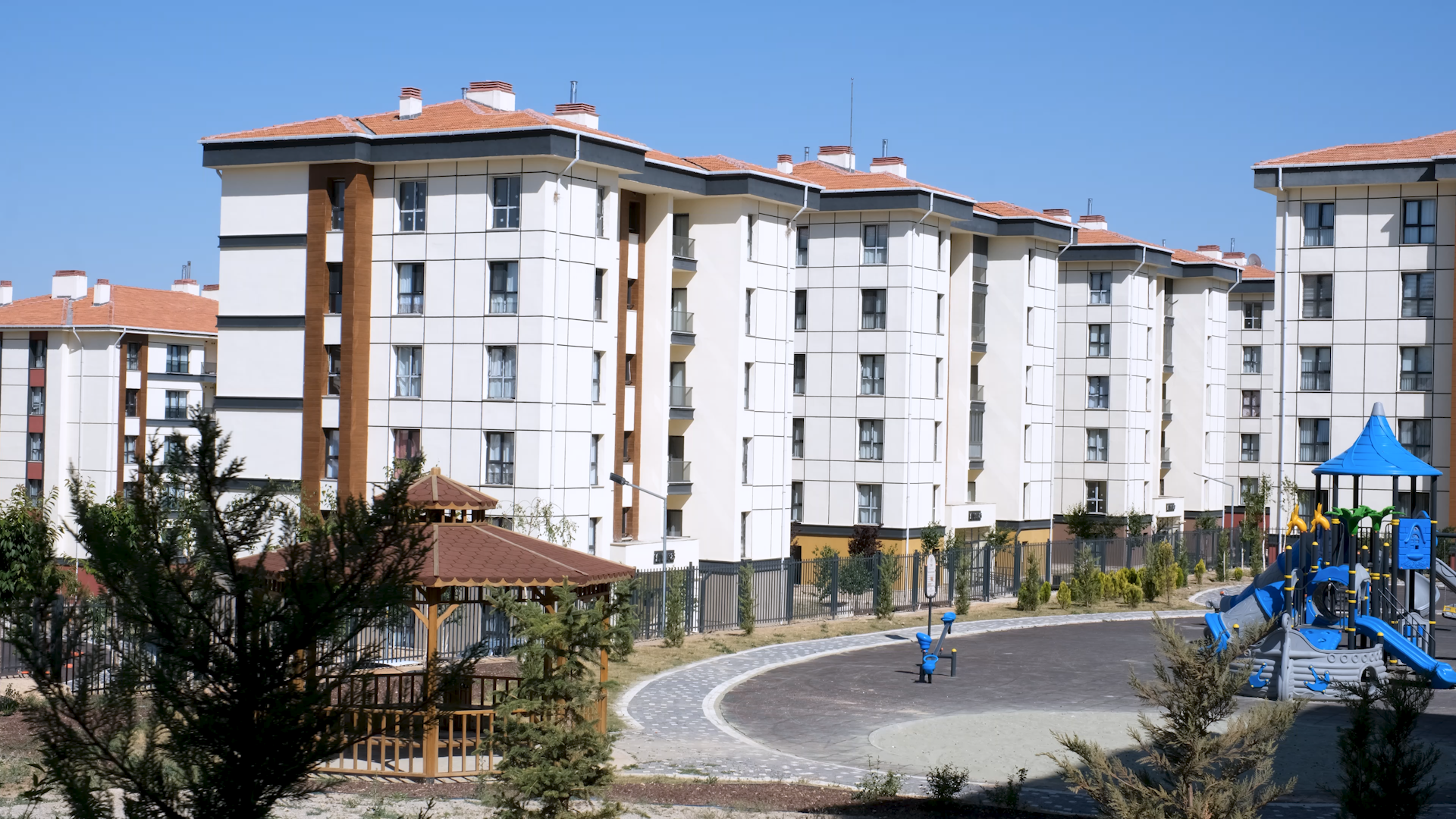 BAKAN KURUM: YÜZYILIN KONUT PROJESİ İLE 500 BİN ANAHTARI DAHA MİLLETİMİZLE BULUŞTURACAĞIZ