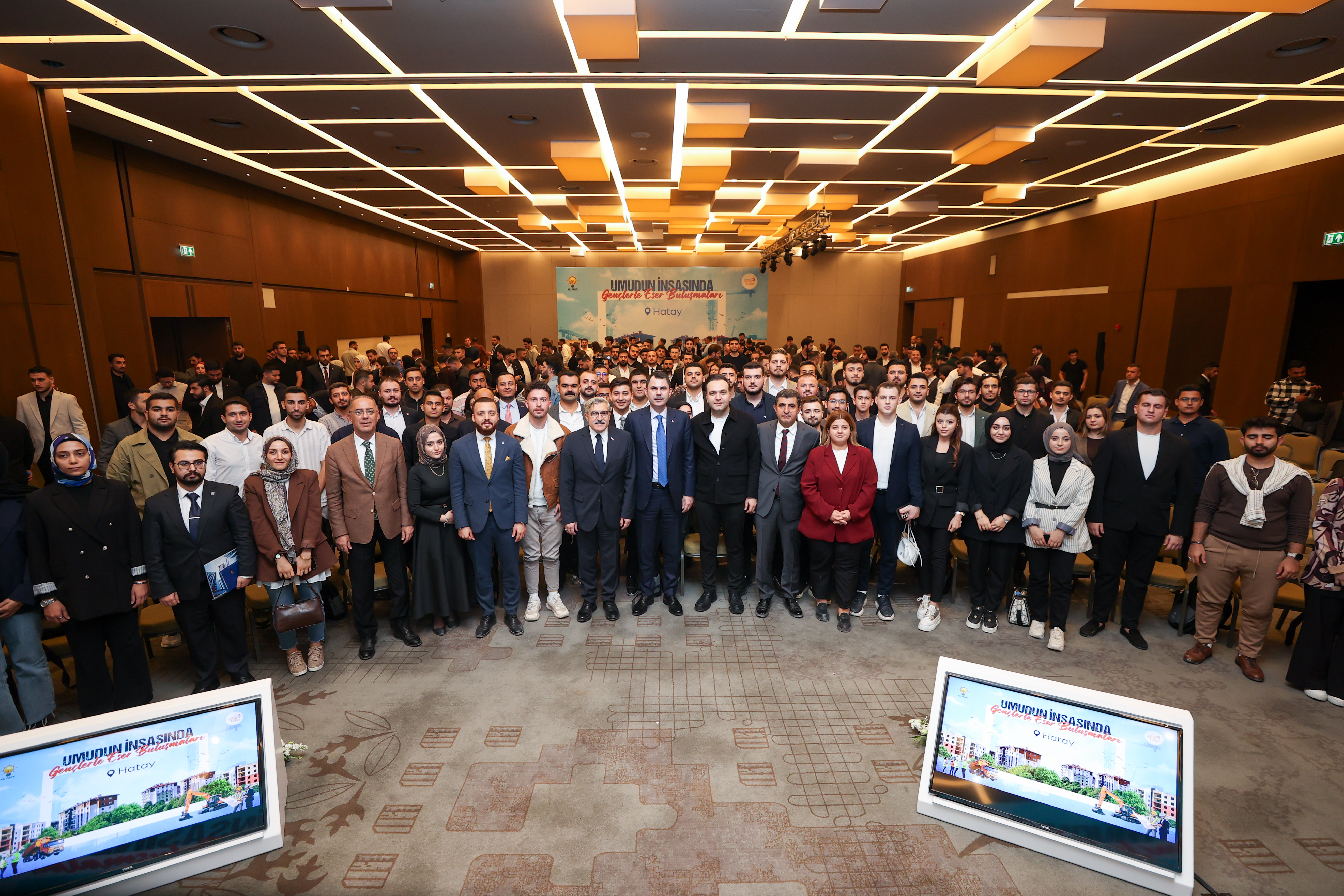 BAKAN KURUM, GENÇ MÜHENDİS VE MİMARLARA HATAY’DA ASRIN İNŞASINI ANLATTI