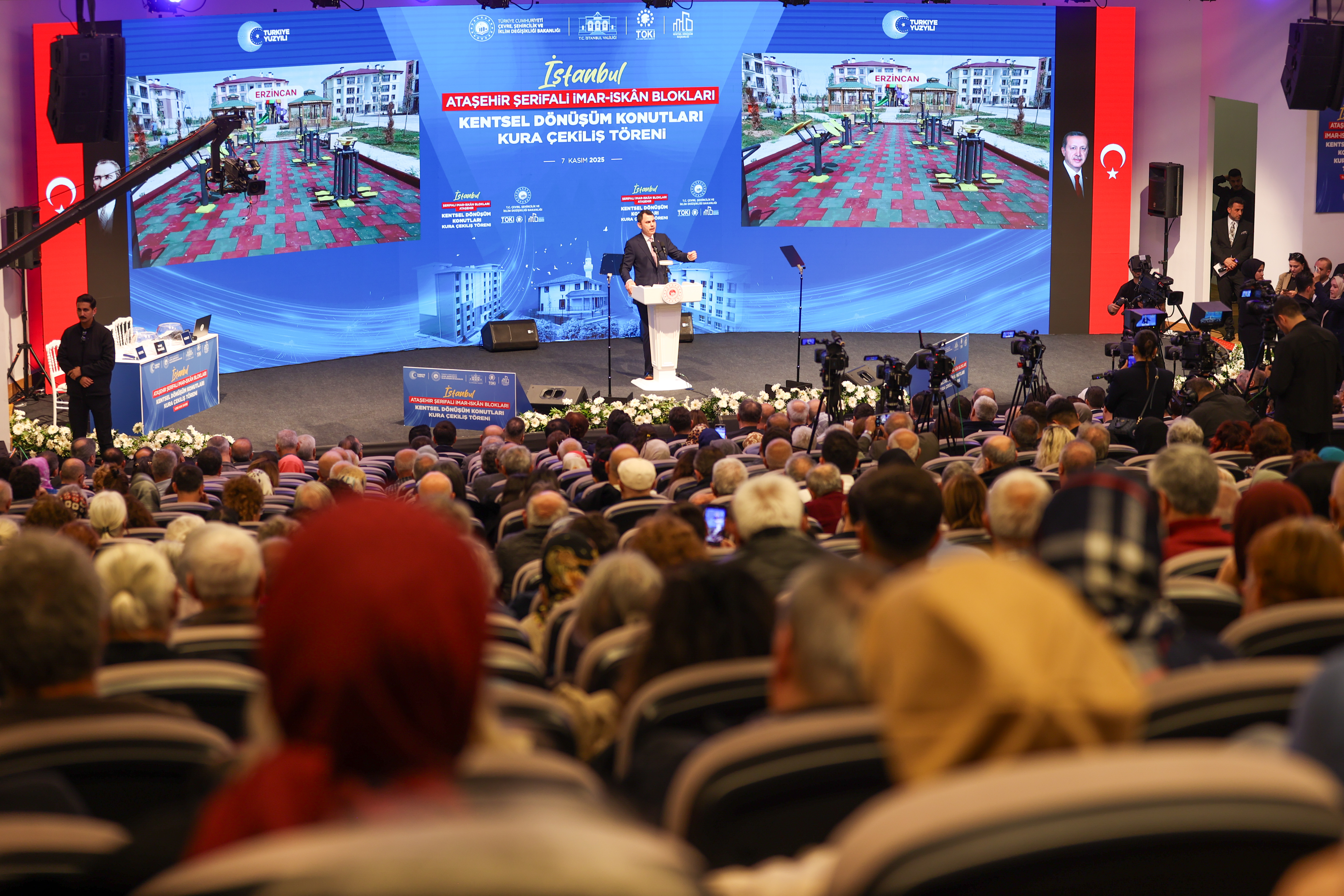 BAKAN KURUM: TÜRKİYE’DE DEVAM EDEN İKİ KENTSEL DÖNÜŞÜM PROJESİNDEN BİRİNİ İSTANBUL’A YAPIYORUZ