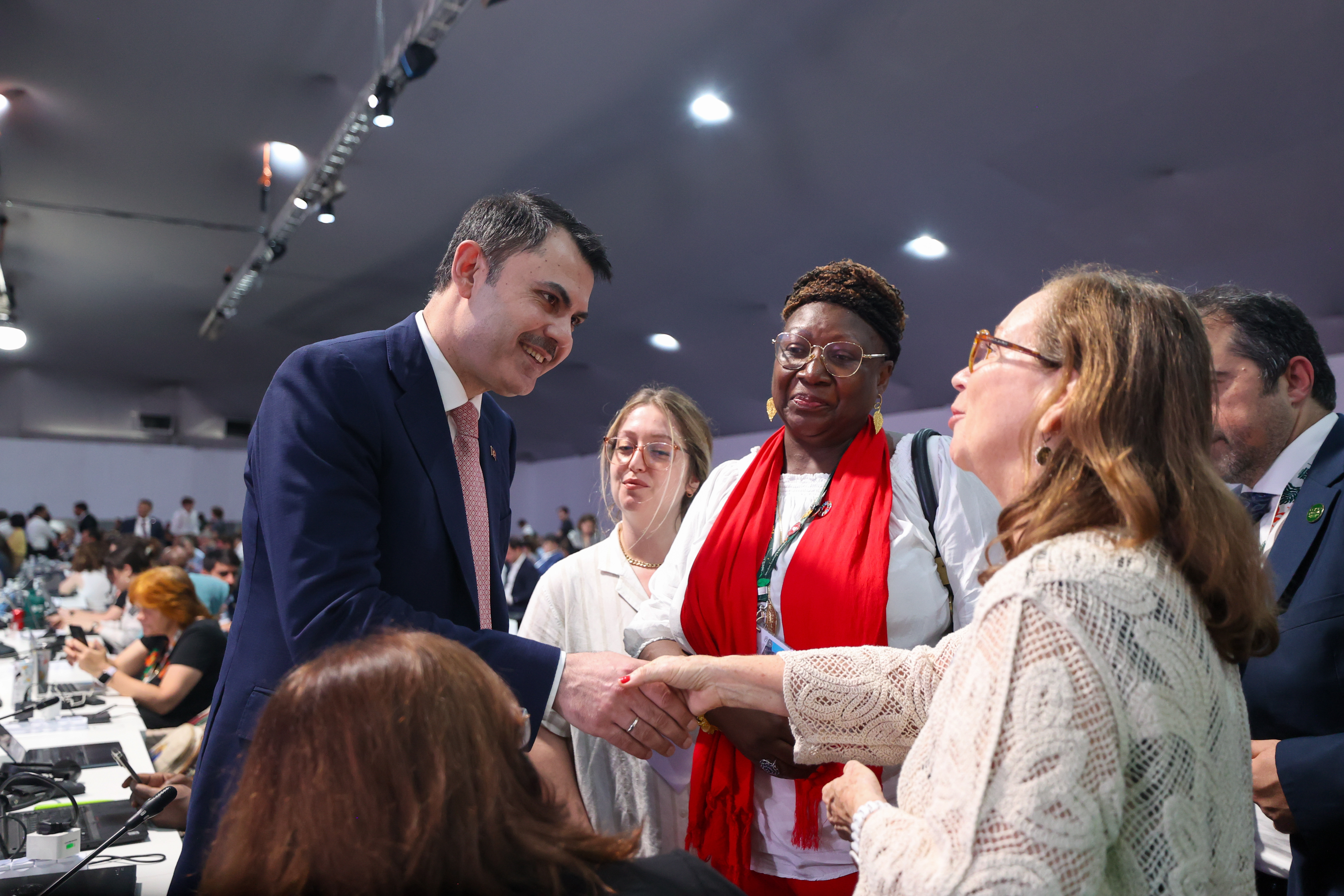 BAKAN KURUM: GELECEĞİMİZ İÇİN EN ANLAMLI MARATONUMUZU BAŞLATIYORUZ