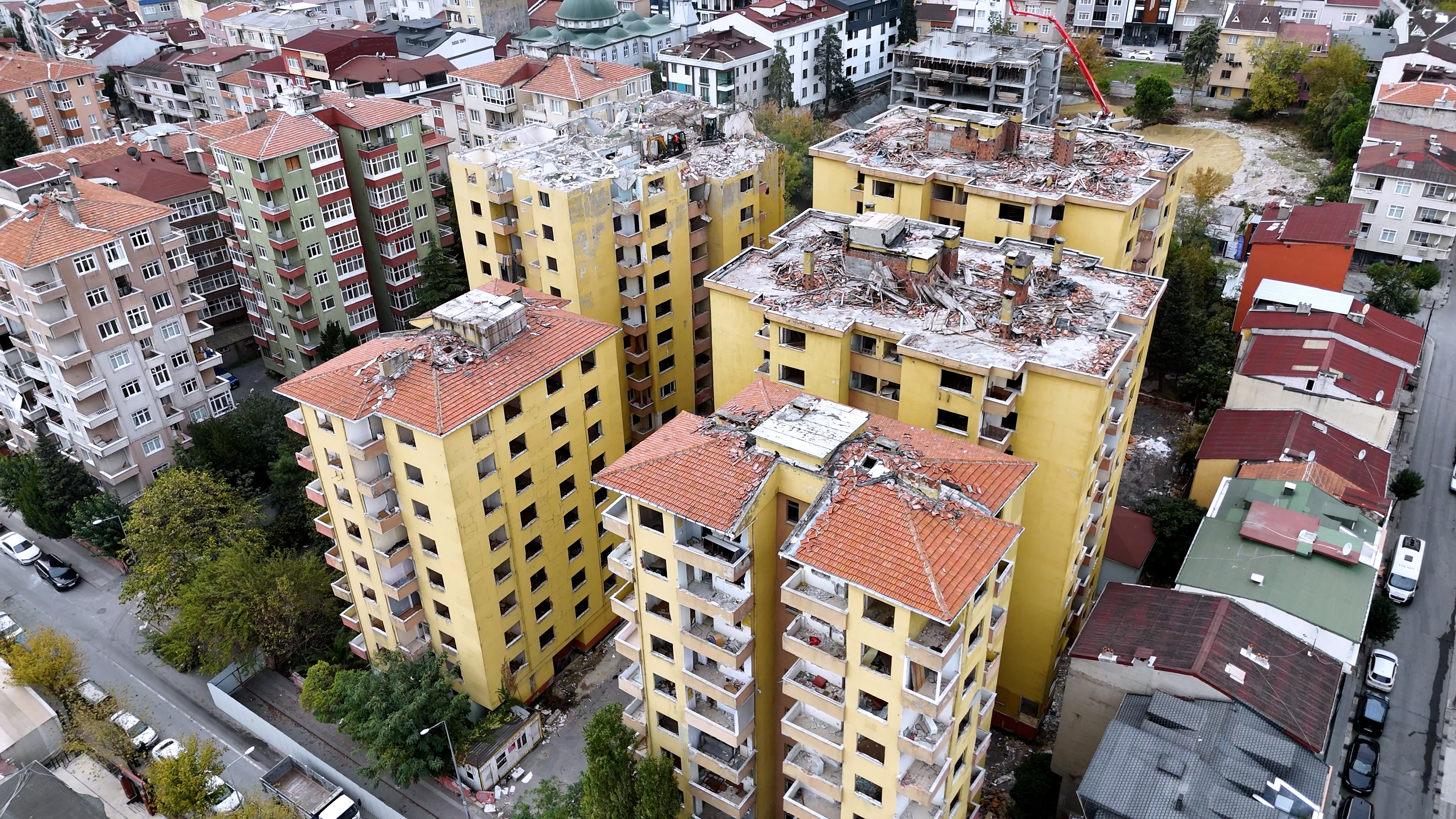 BAKAN KURUM: DOĞUŞ SİTESİ SAKİNLERİ ARTIK KORKUYLA UYUMAYACAK