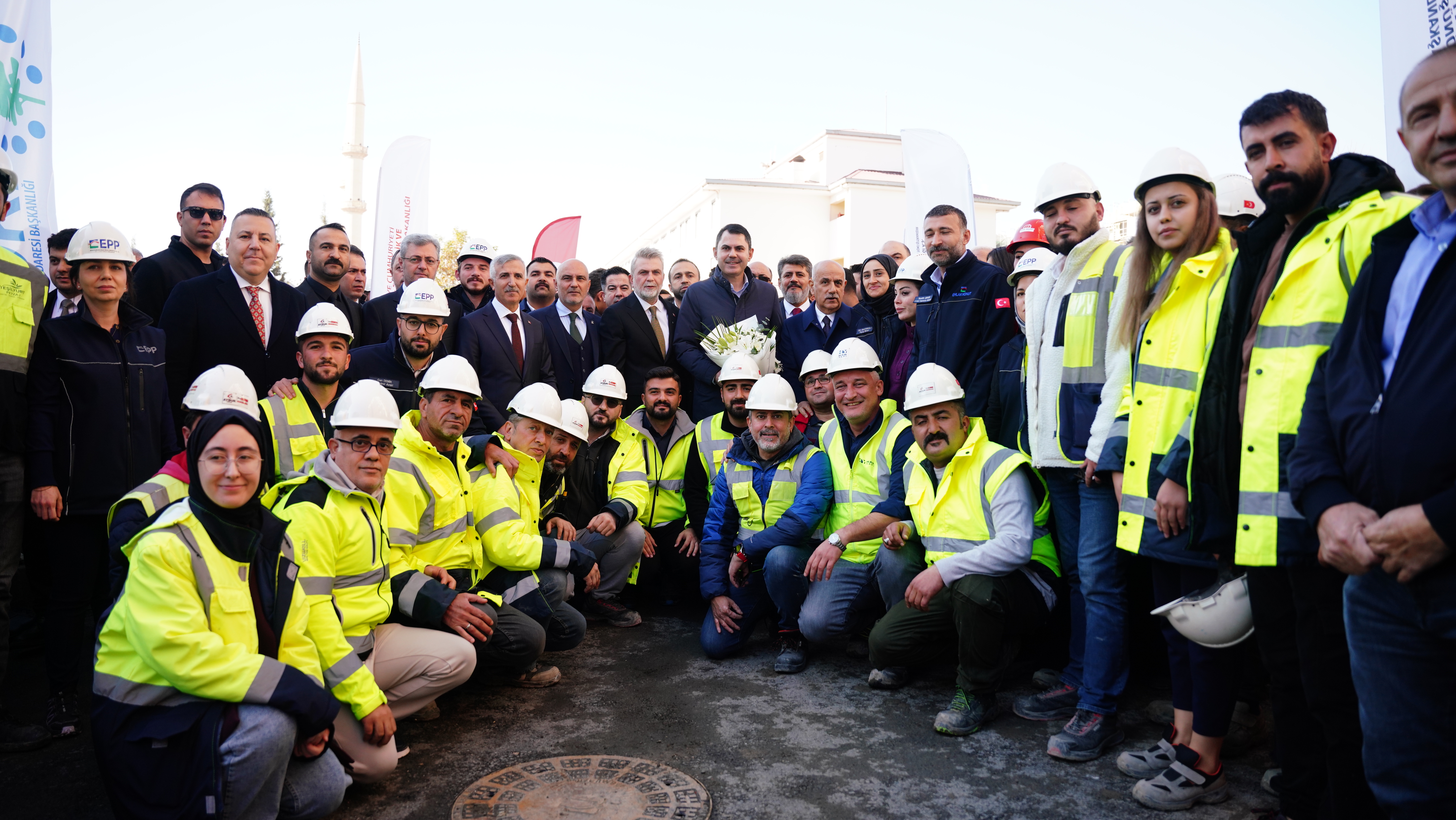 BAKAN KURUM: DEPREM BÖLGESİ TAM BİR DEVLET-MİLLET BAŞARI HİKAYESİDİR