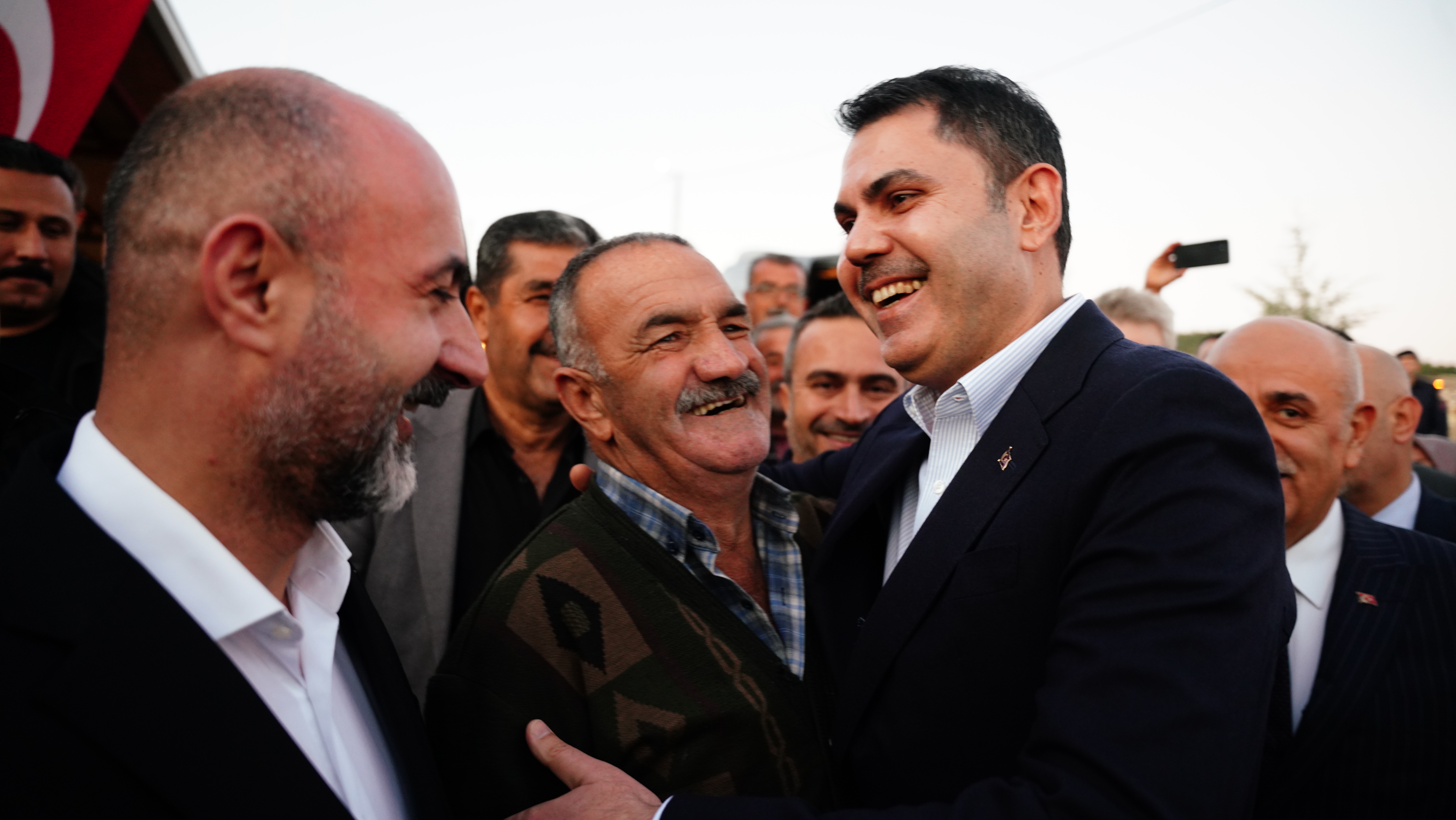 BAKAN KURUM: ŞİMDİ SİZİ BÖYLE GÖRÜYORUZ YA DÜNYANIN EN BÜYÜK MUTLULUĞU BU BİZİM İÇİN