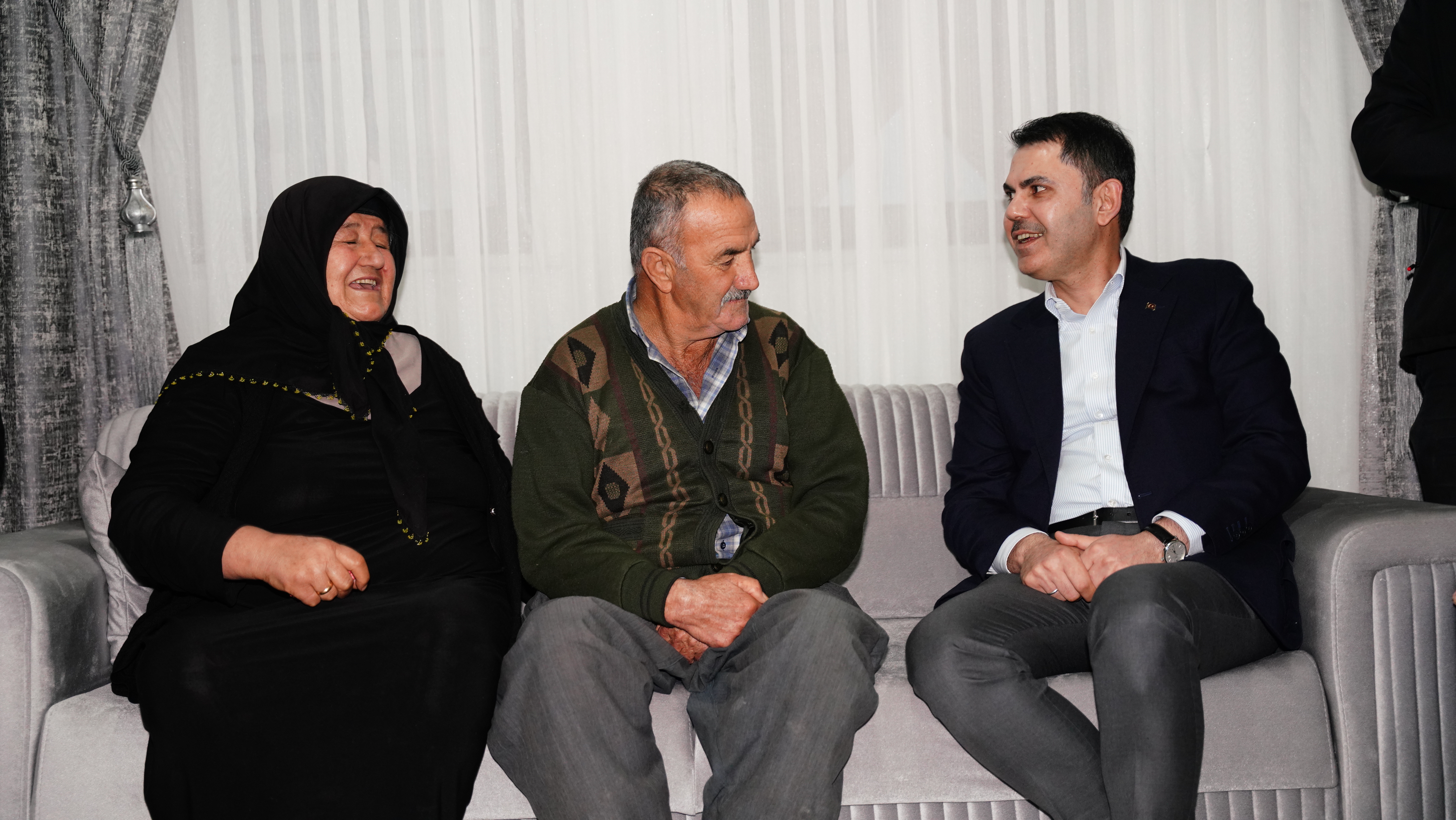 BAKAN KURUM: ŞİMDİ SİZİ BÖYLE GÖRÜYORUZ YA DÜNYANIN EN BÜYÜK MUTLULUĞU BU BİZİM İÇİN