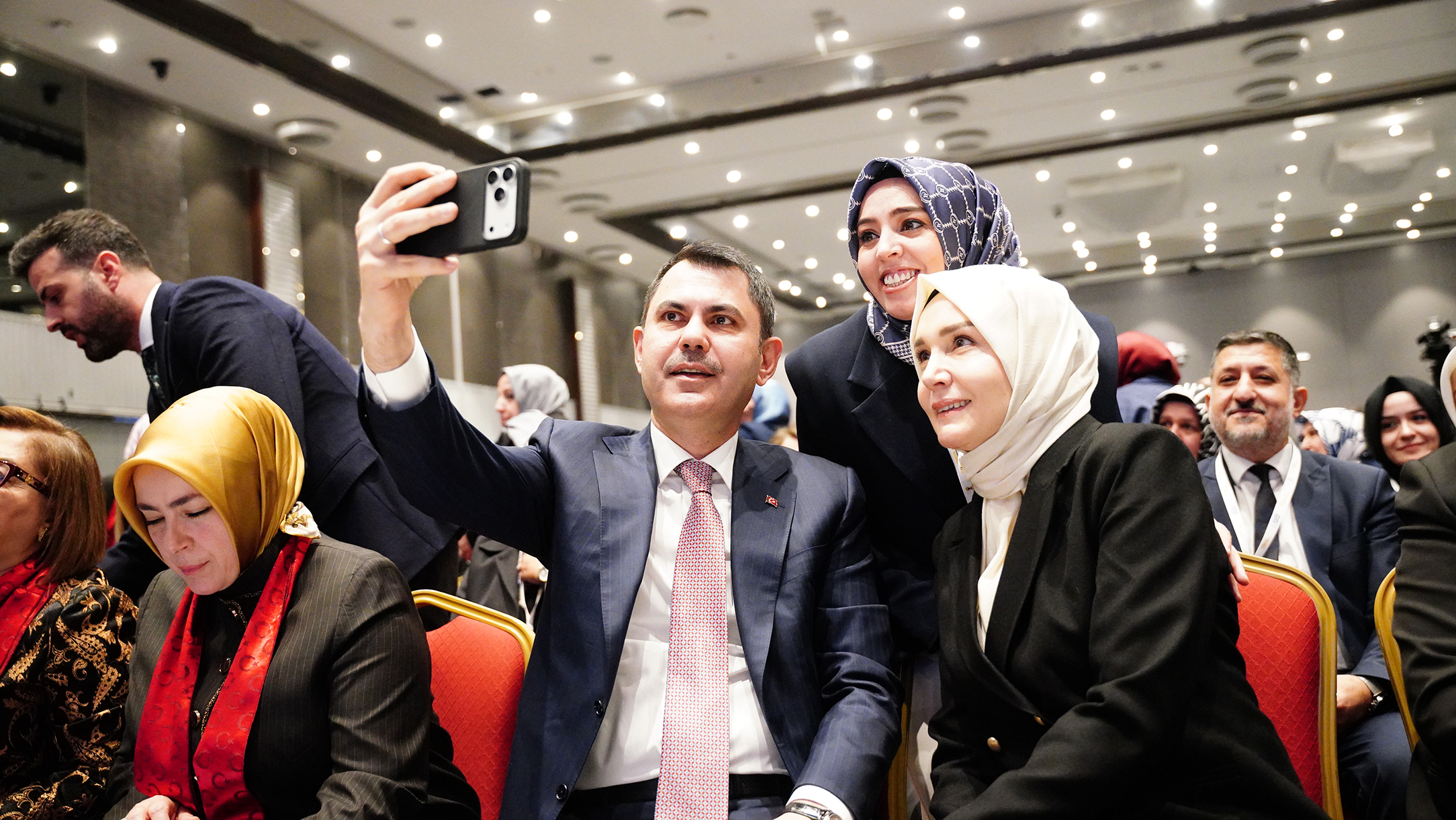 BAKAN KURUM, ULUSLARARASI YEREL YÖNETİMLERDE KADIN ZİRVESİ’NDE KONUŞTU