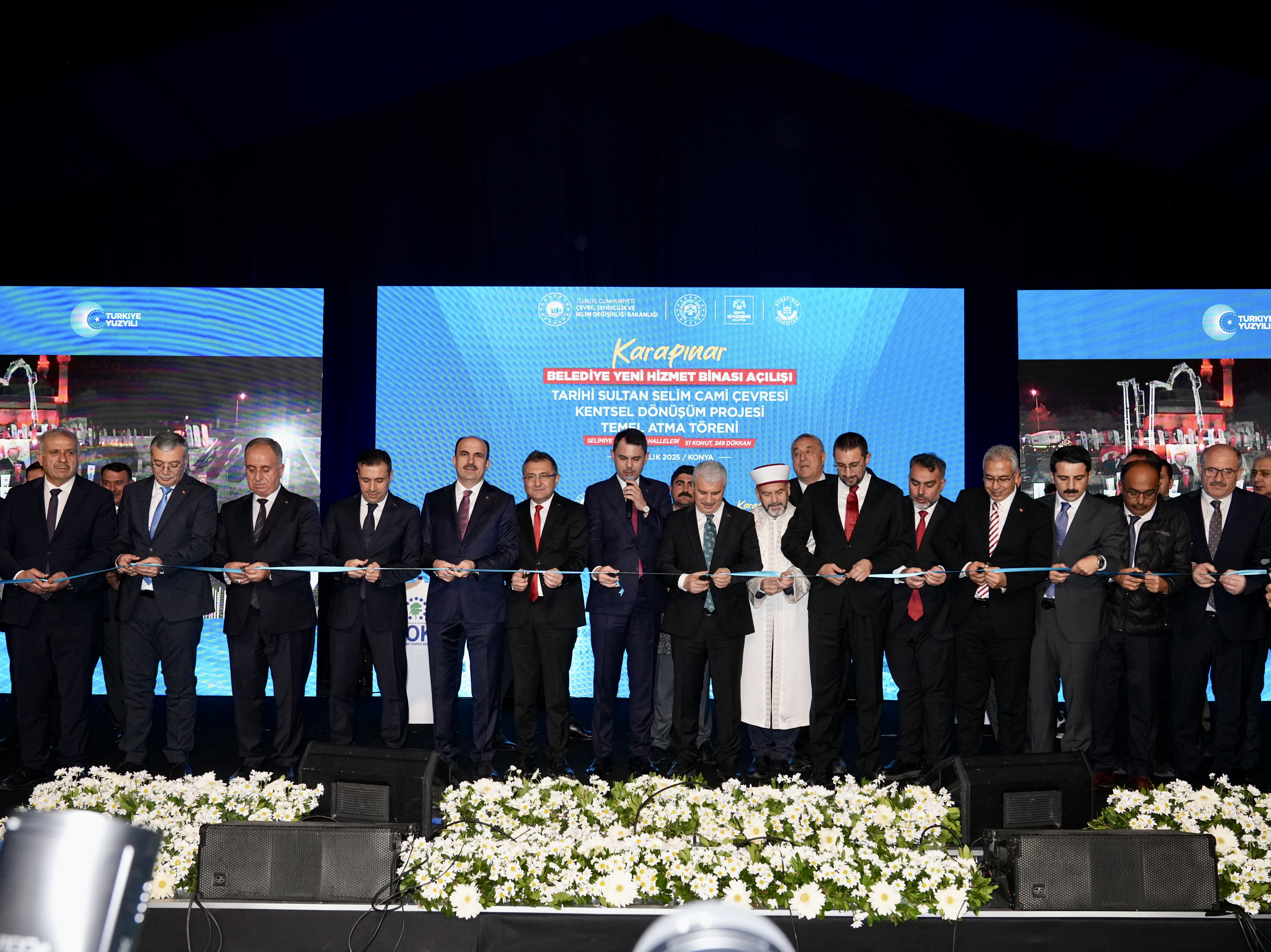 BAKAN KURUM: DEPREM BÖLGESİNDE YIL SONUNDA 500 BİN KONUT HEDEFİYLE ÇALIŞIYORUZ