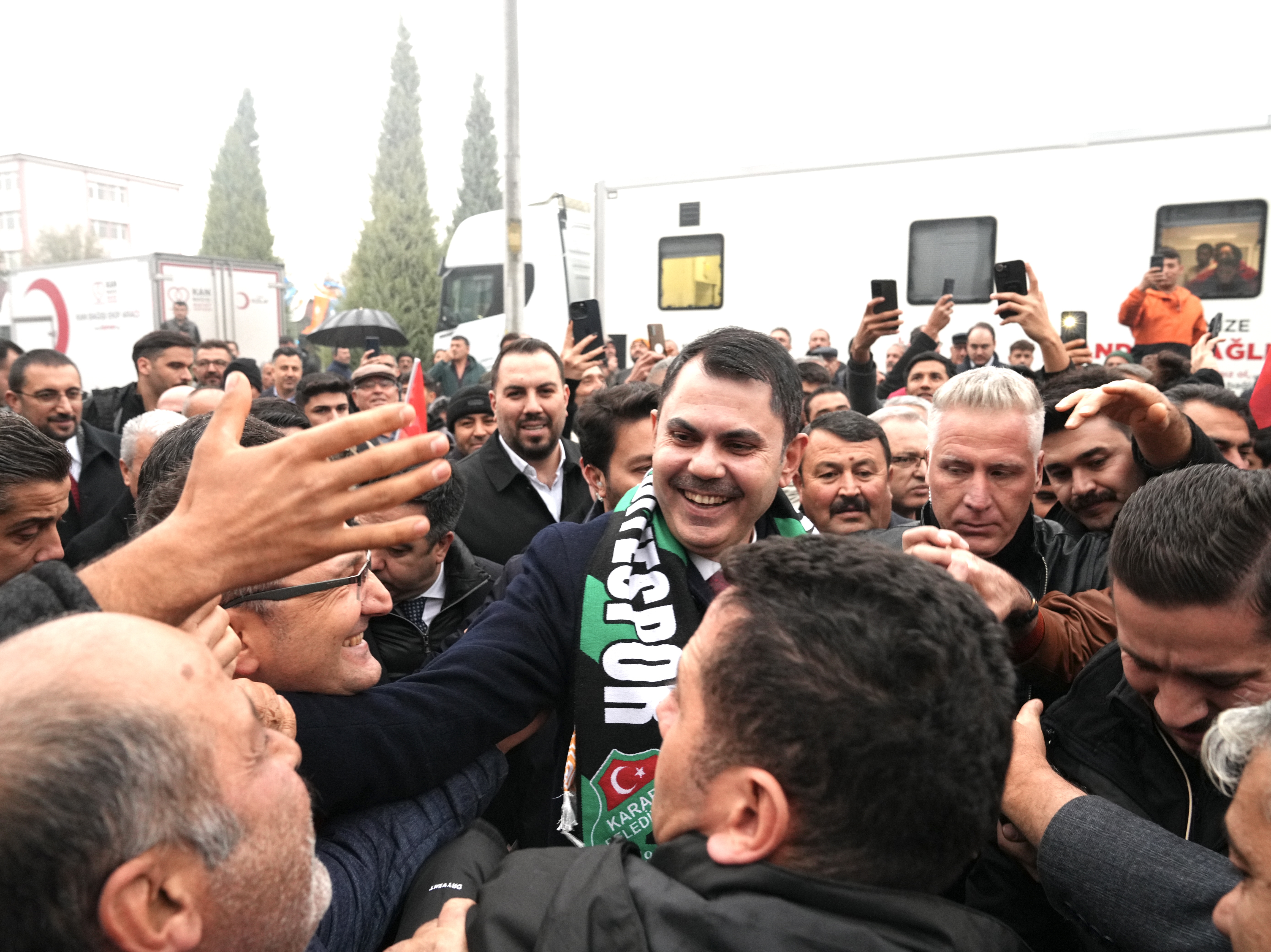 BAKAN KURUM: DEPREM BÖLGESİNDE YIL SONUNDA 500 BİN KONUT HEDEFİYLE ÇALIŞIYORUZ