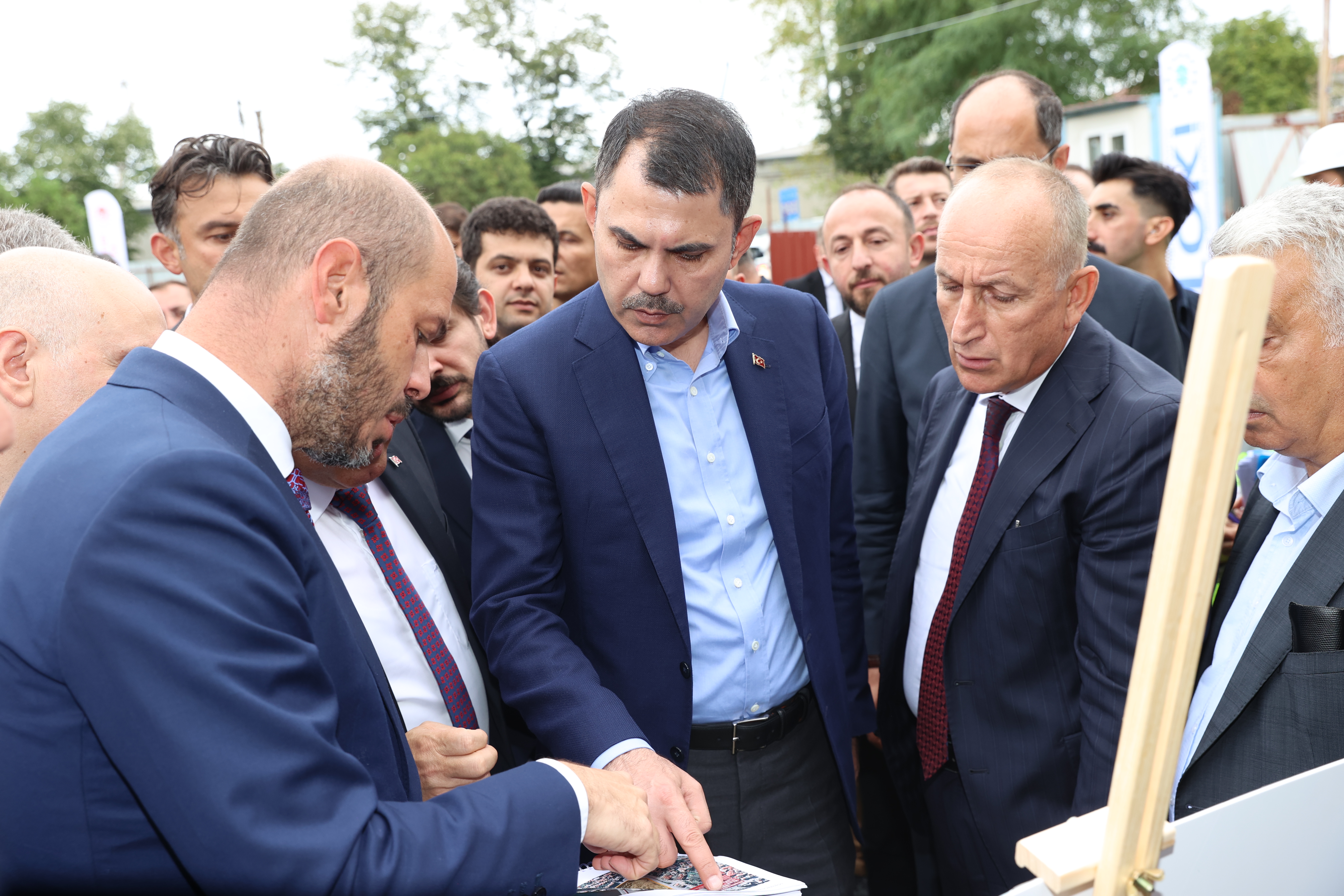 BAKAN KURUM’A TRABZON’DAKİ KAHRAMANMARAŞ CADDESİ'NDE DEPREM BÖLGESİ TEŞEKKÜRÜ